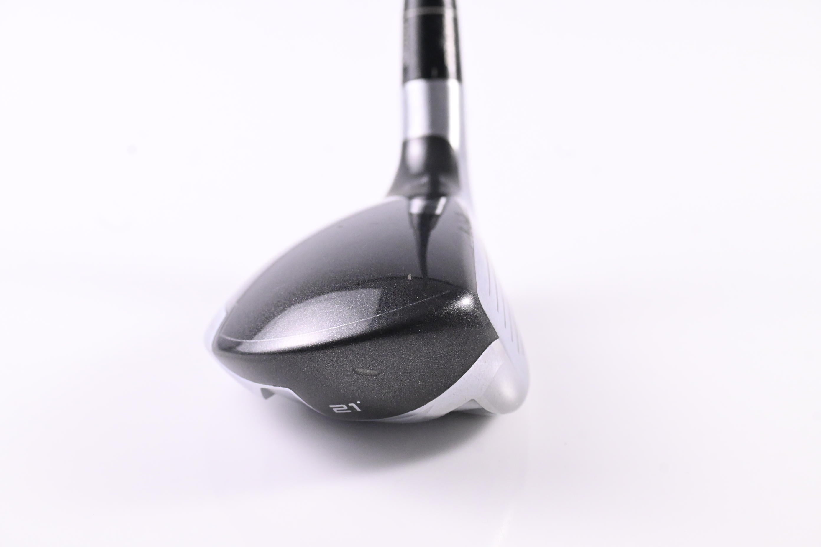 Taylormade SLDR #4 Hybrid / 21 Degree / Stiff Flex Fujikura Speeder 82 Shaft