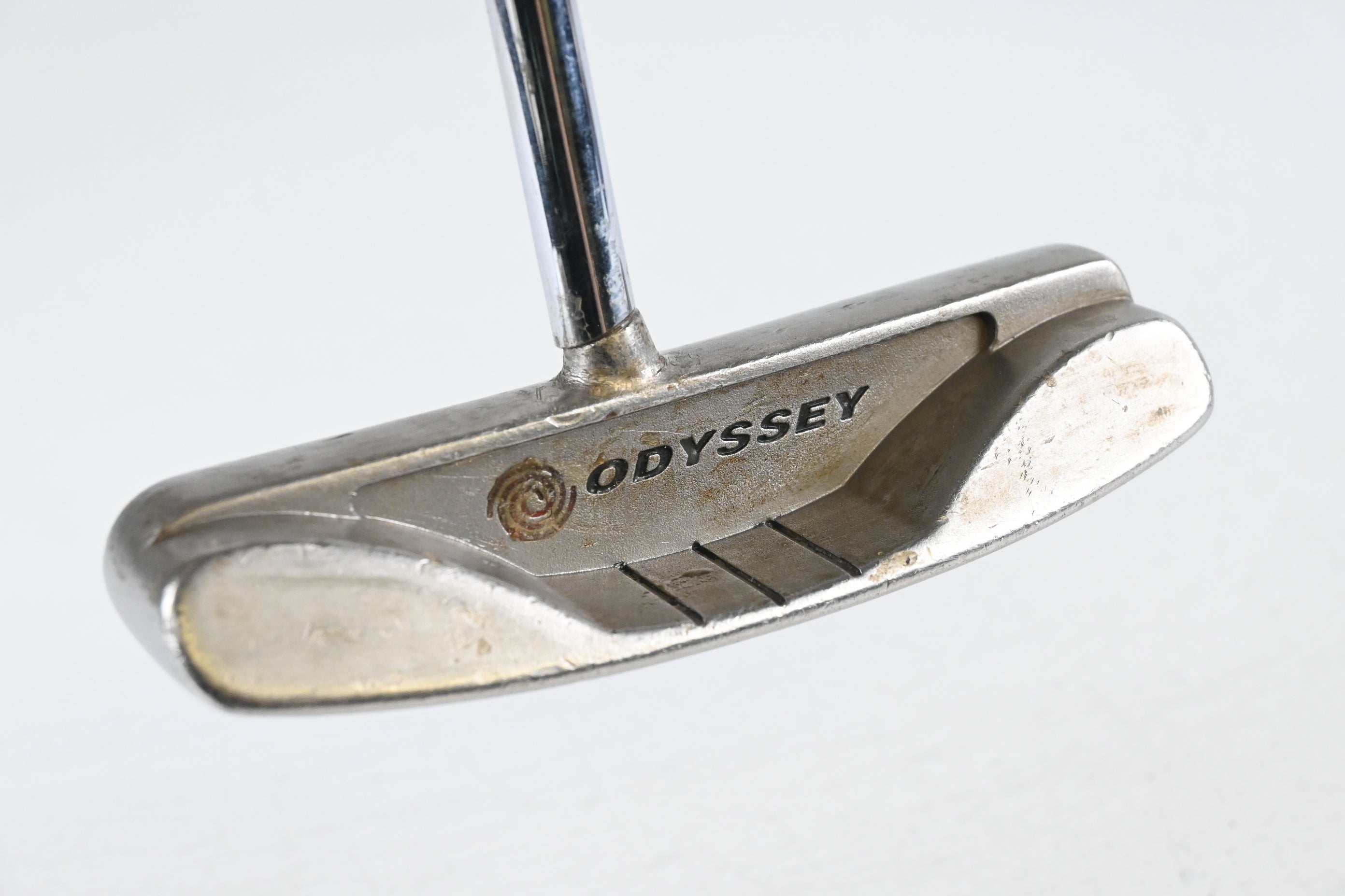 Odyssey White Hot Mid Broomhandle Putter / 46 Inch