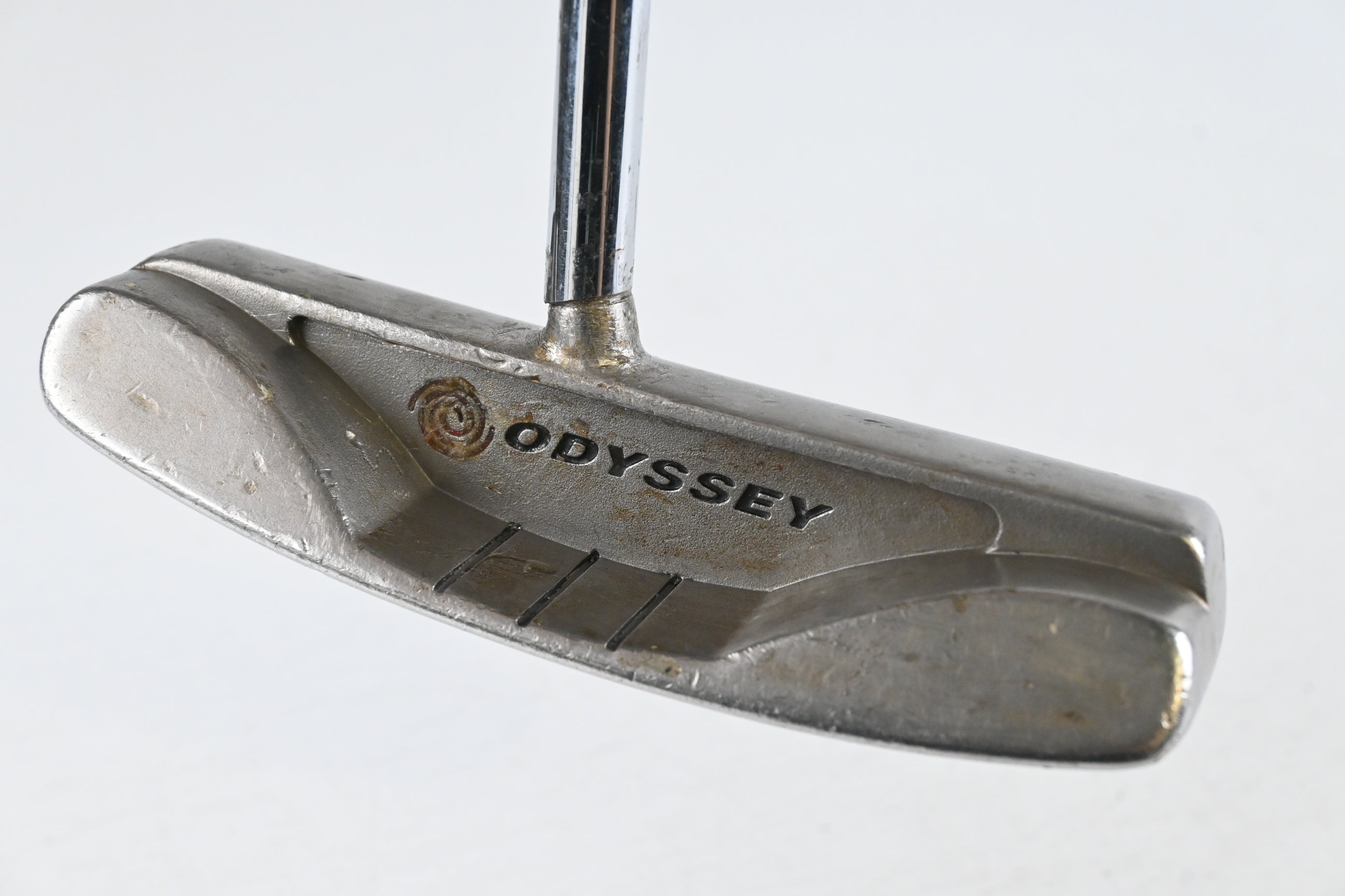 Odyssey White Hot Mid Broomhandle Putter / 46 Inch