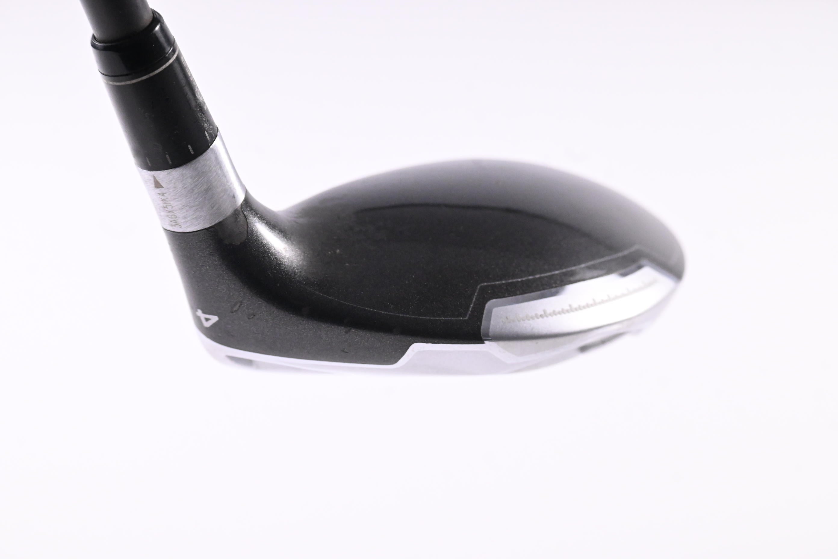 Taylormade SLDR #4 Hybrid / 21 Degree / Stiff Flex Fujikura Speeder 82 Shaft