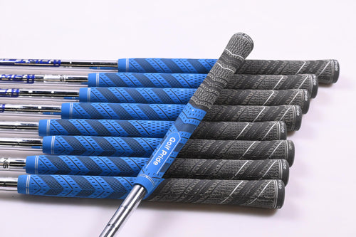 Left Hand Ping G425 Irons / 5-PW+GW+SW+LW / Black Dot / Regular Flex Ping AWT