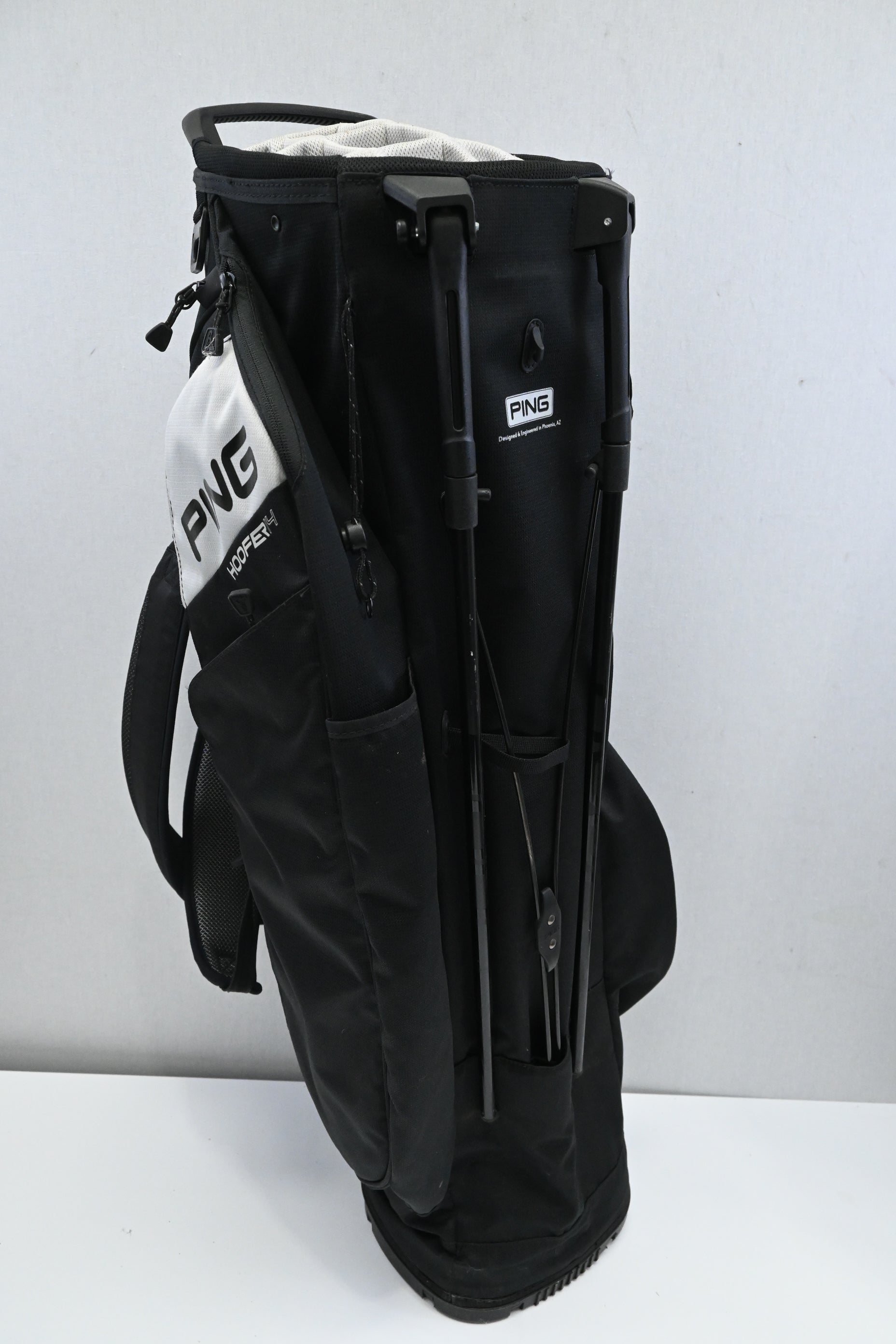 Ping Hoofer 14 Stand Bag / 14-Way / Black, White