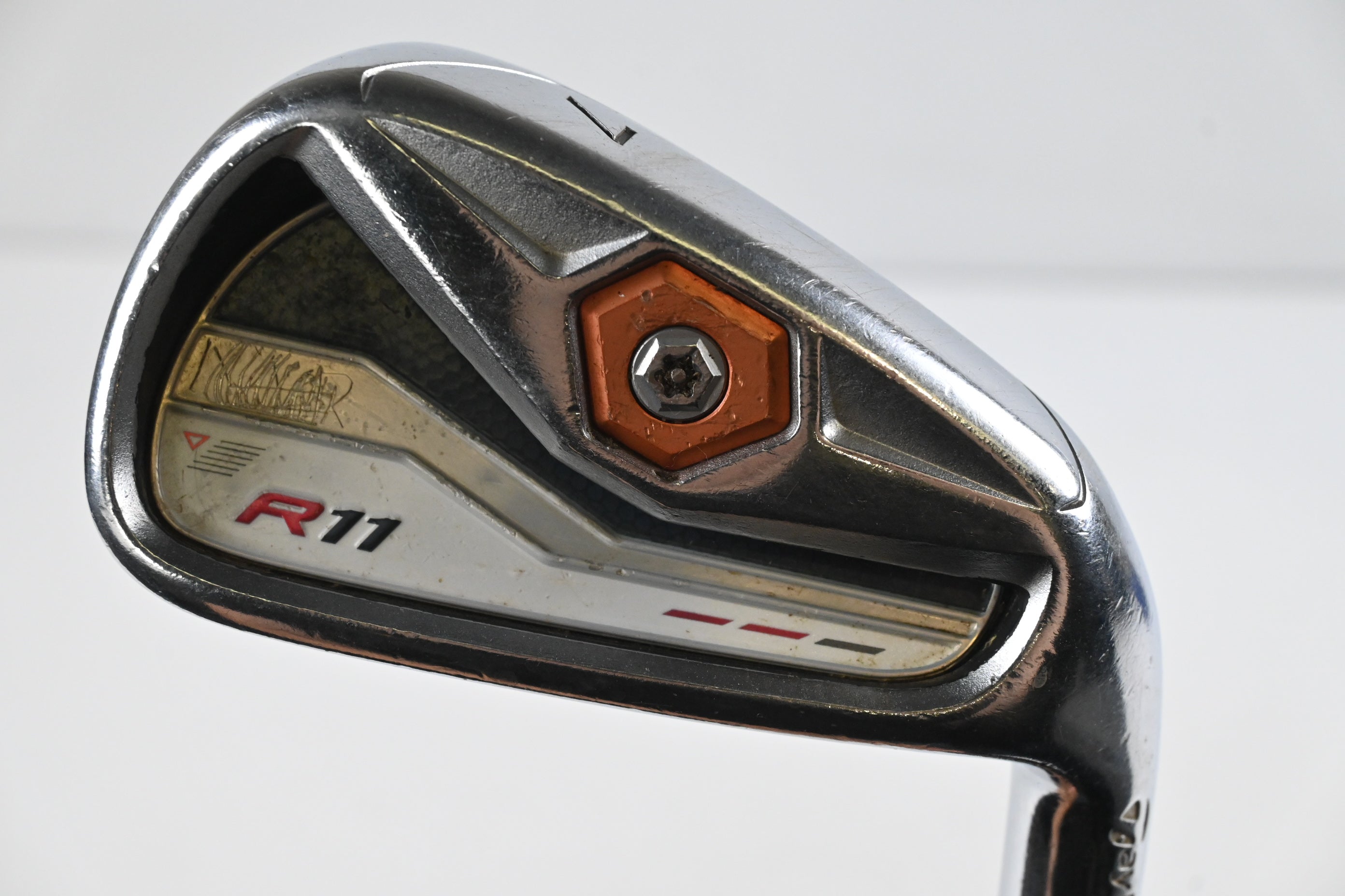 Taylormade R11 #7 Iron / Regular Flex Steel Shaft