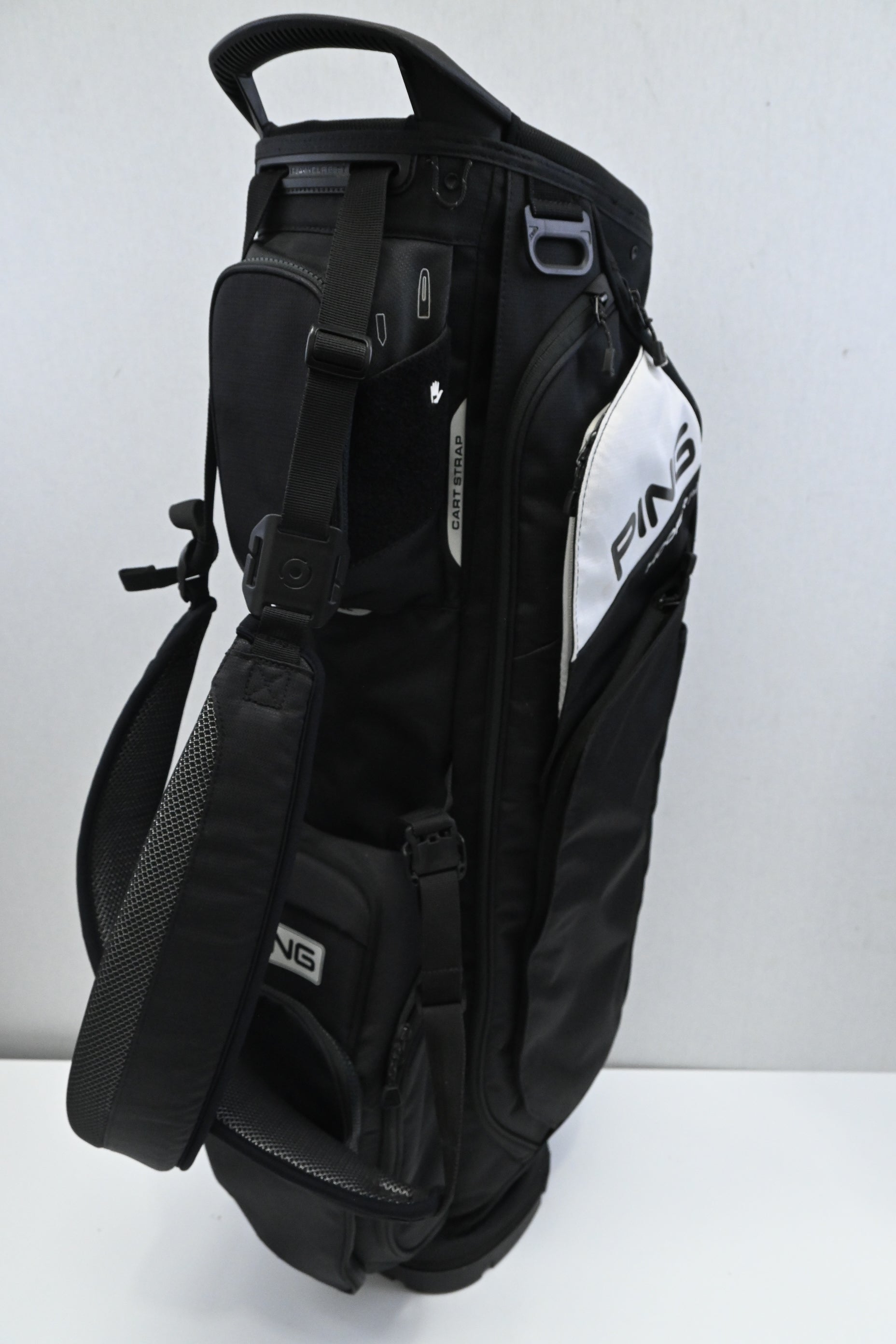 Ping Hoofer 14 Stand Bag / 14-Way / Black, White
