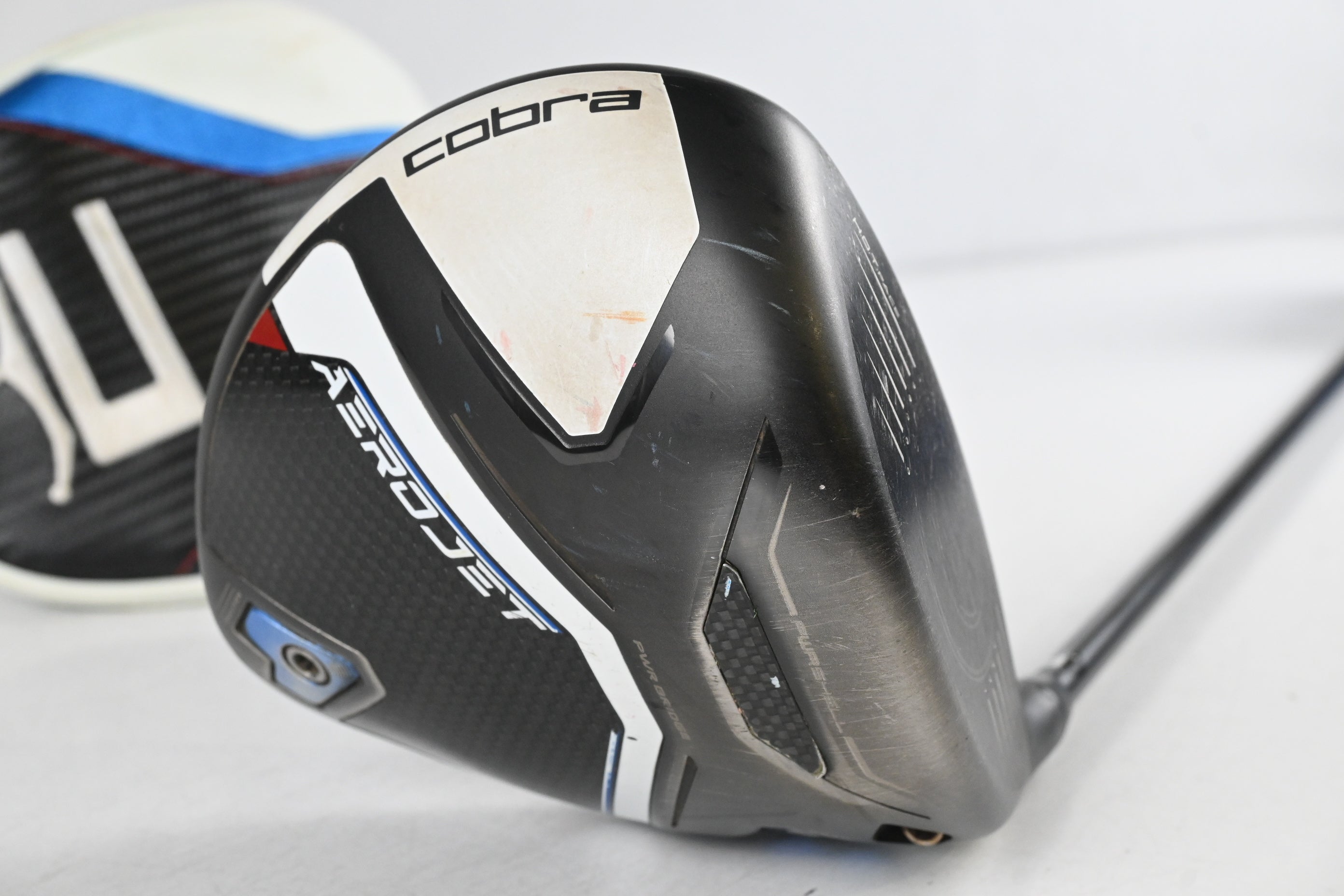Cobra Aerojet Max Driver / 10.5 Degree / Regular Flex UST Mamiya Helium Nanocore