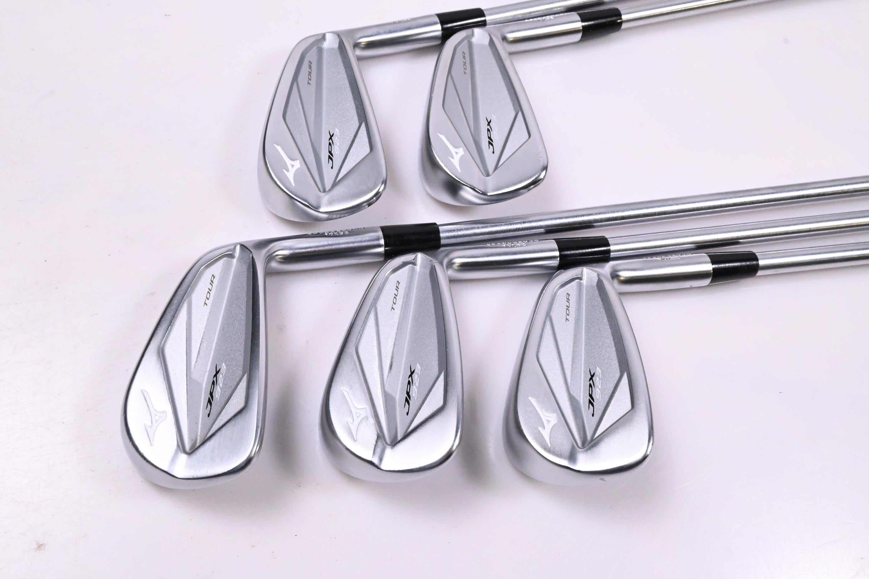 Mizuno JPX 923 Tour Irons / 5-9i / Regular Flex Project X IO 105 Shafts