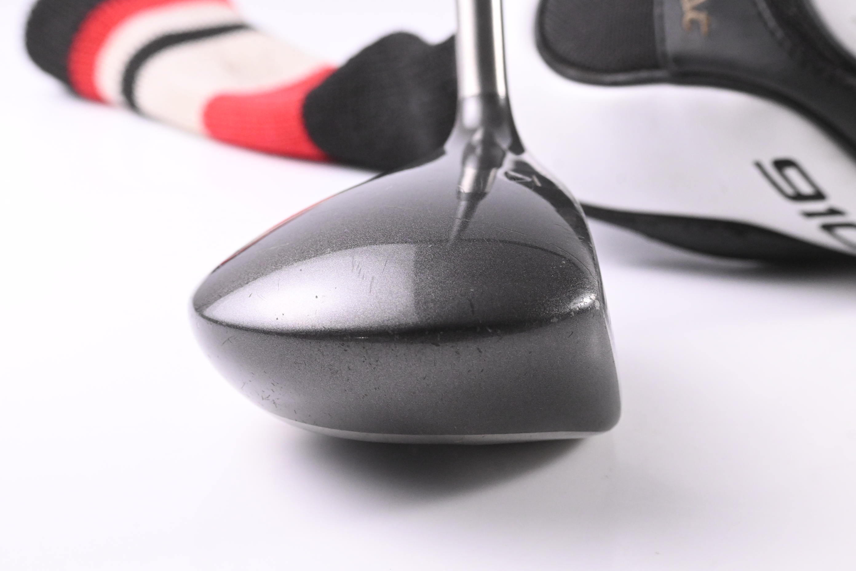 Titleist 975 J Driver / 10.5 Degree / Regular Flex Ultralite Titleist Shaft
