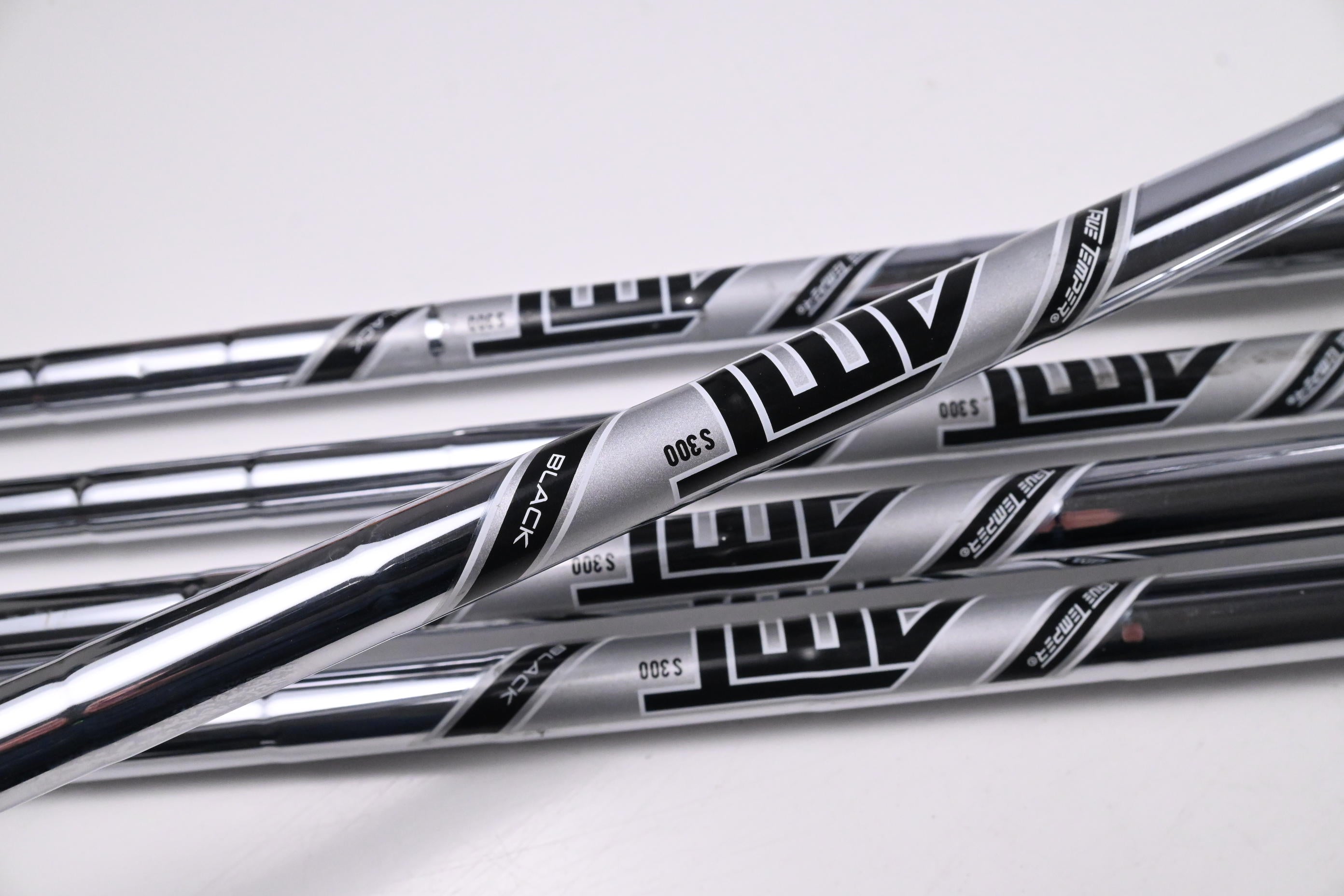 Titleist T200 2019 Irons / 6-PW / Stiff Flex AMT Black S300 Shafts