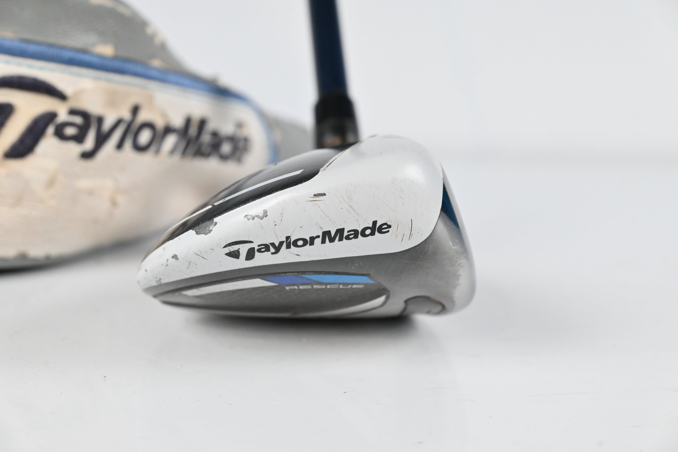Taylormade SIM Max #3 Hybrid / 19 Degree / Stiff Flex Fujikura Ventus Blue 7