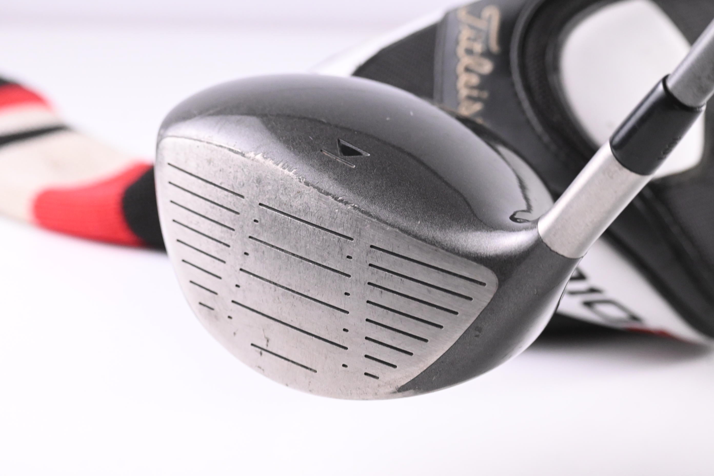 Titleist 975 J Driver / 10.5 Degree / Regular Flex Ultralite Titleist Shaft