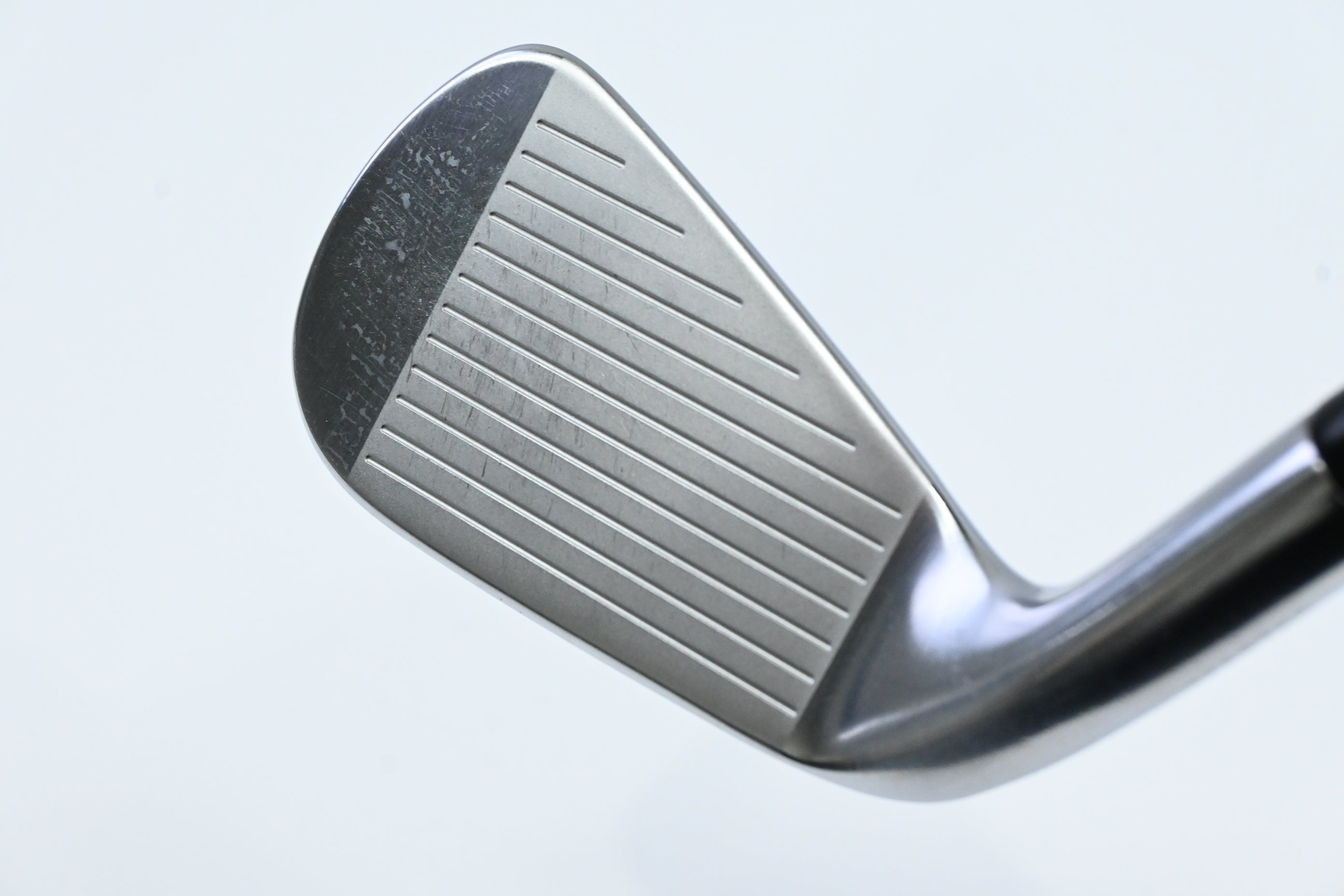 Titleist T200 2019 #4 Iron / 21 Degree / Regular Flex AMT R300 Black