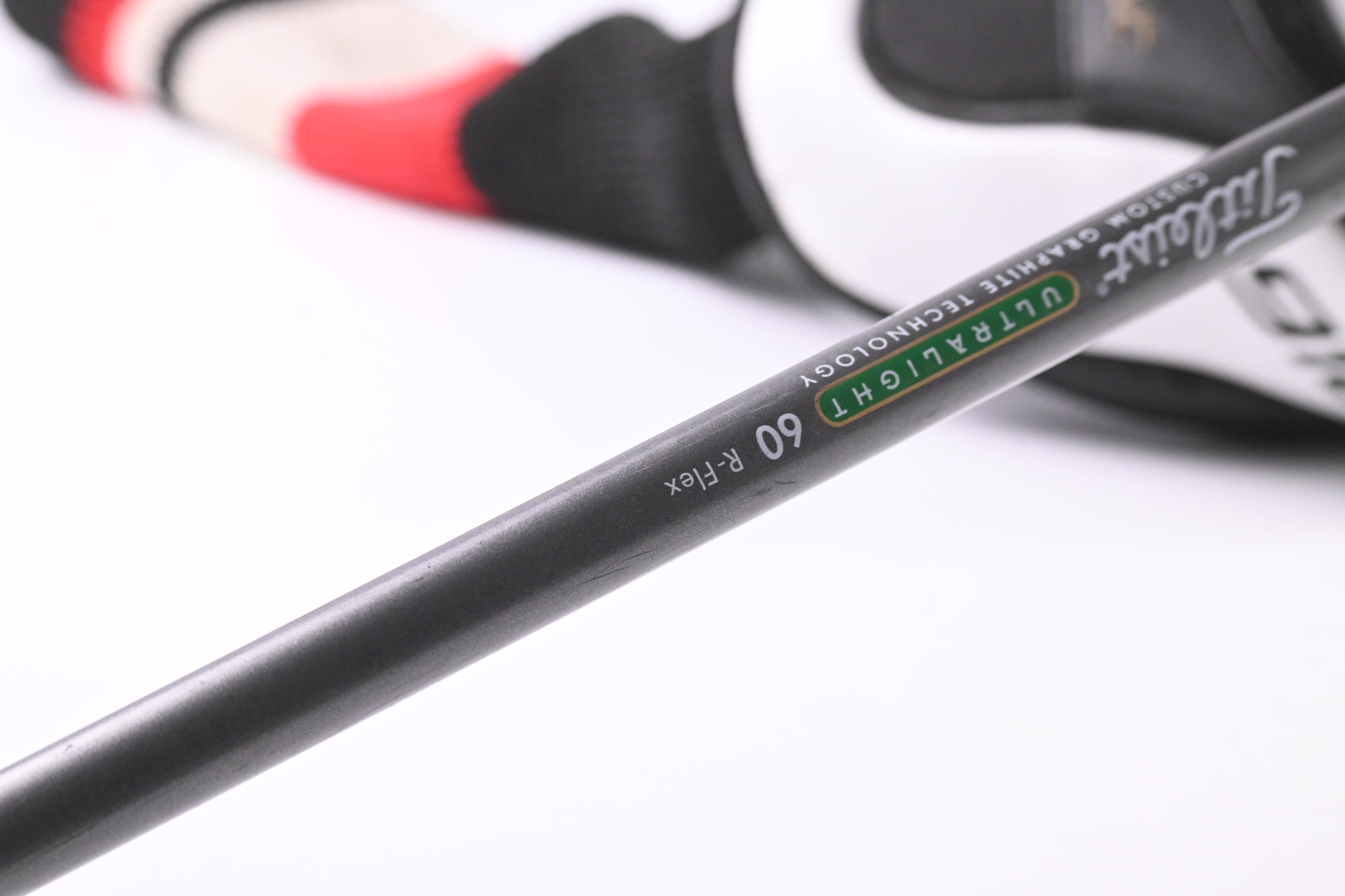 Titleist 975 J Driver / 10.5 Degree / Regular Flex Ultralite Titleist Shaft