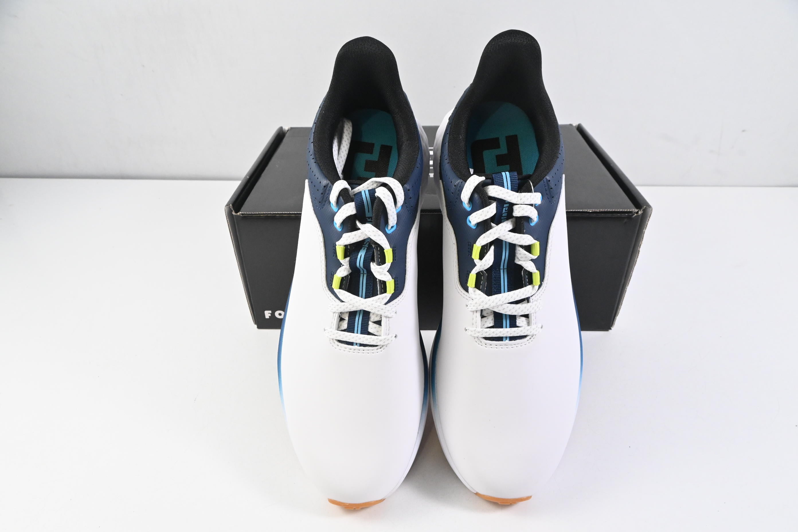 FootJoy Pulse Golf Shoes / Size UK 9 / White, Gum & Navy