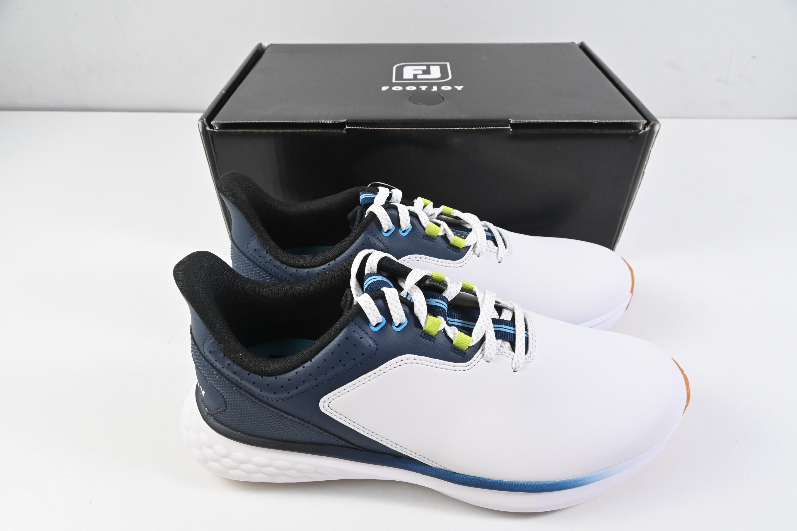 FootJoy Pulse Golf Shoes / Size UK 9 / White, Gum & Navy