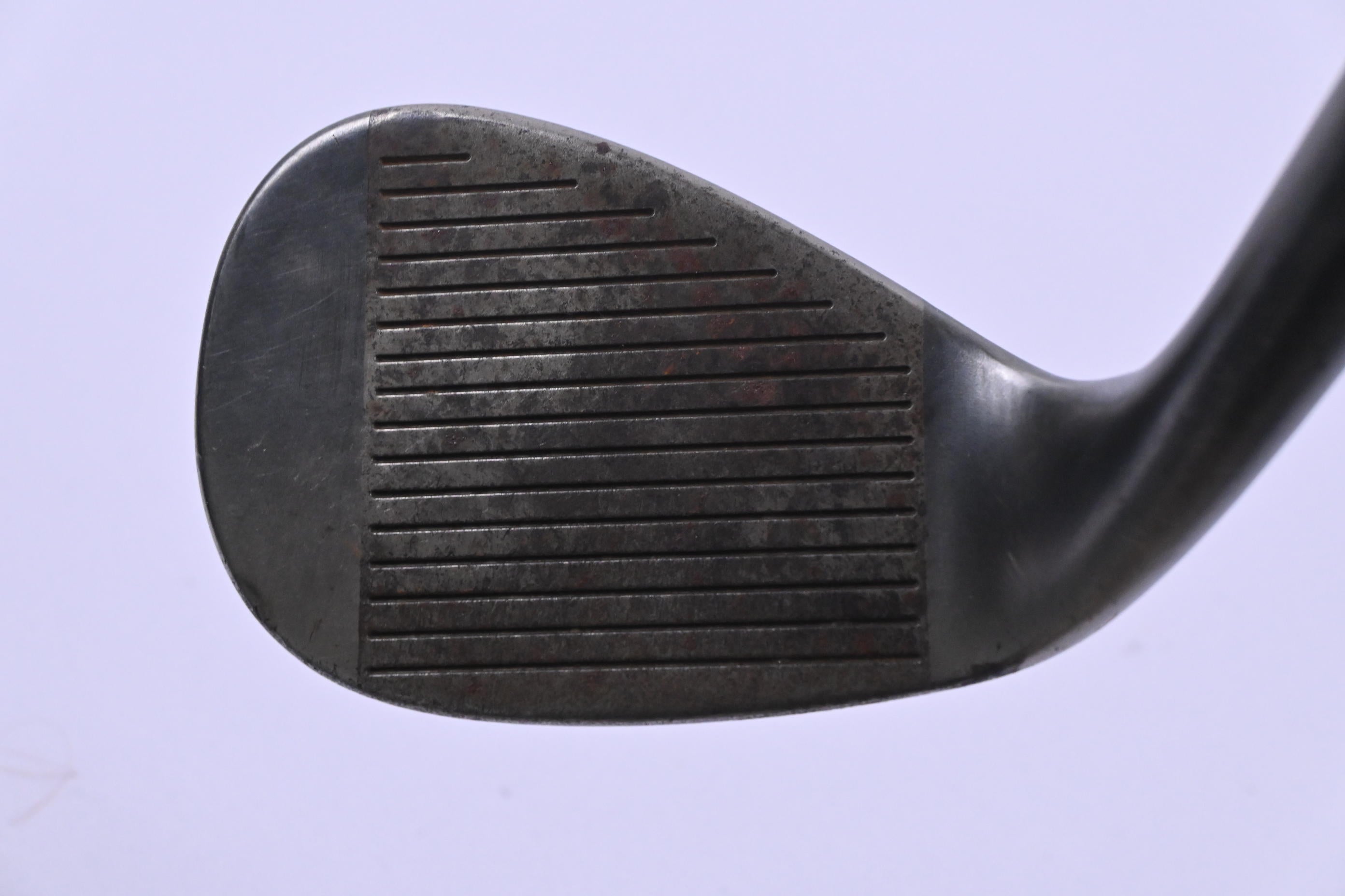 Cleveland 588 Tour Action Gap Wedge / 51 Degree / Wedge Flex Dynamic Gold Shaft