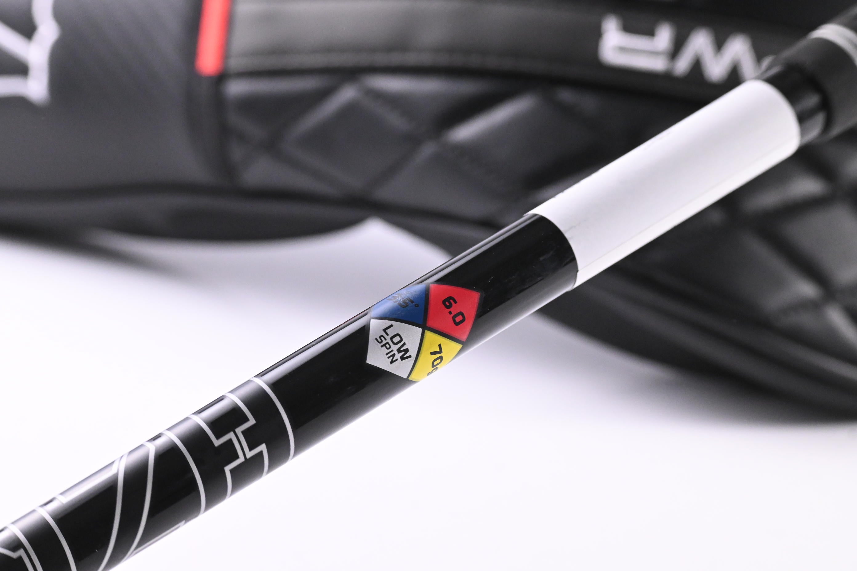 Wilson DYNAPWR Carbon 2025 Driver / 9 Degree / Stiff Flex HZRDUS Smoke RDX Black