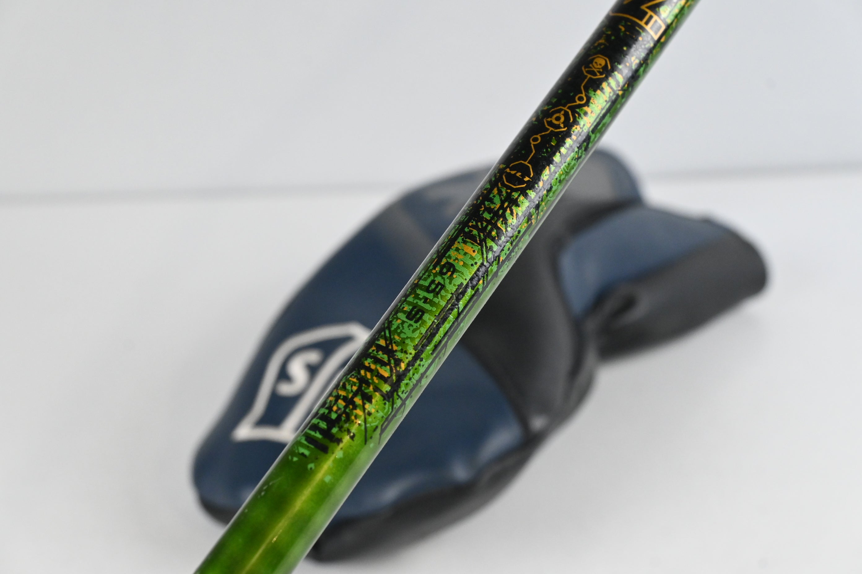 Wilson D9 Driver / 10.5 Degree / Stiff Flex Aldila Trinity 65 Shaft