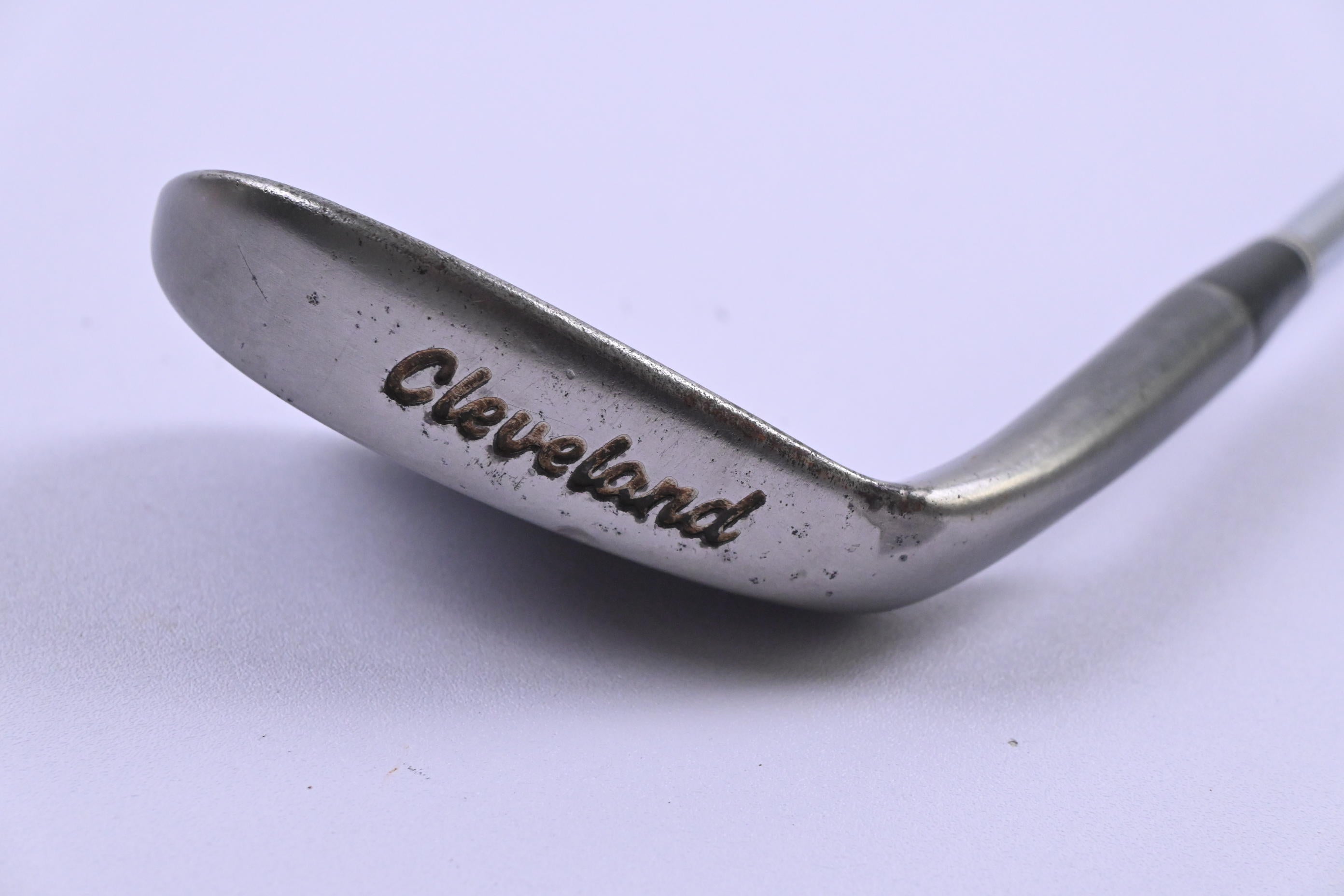 Cleveland 588 Tour Action Gap Wedge / 51 Degree / Wedge Flex Dynamic Gold Shaft