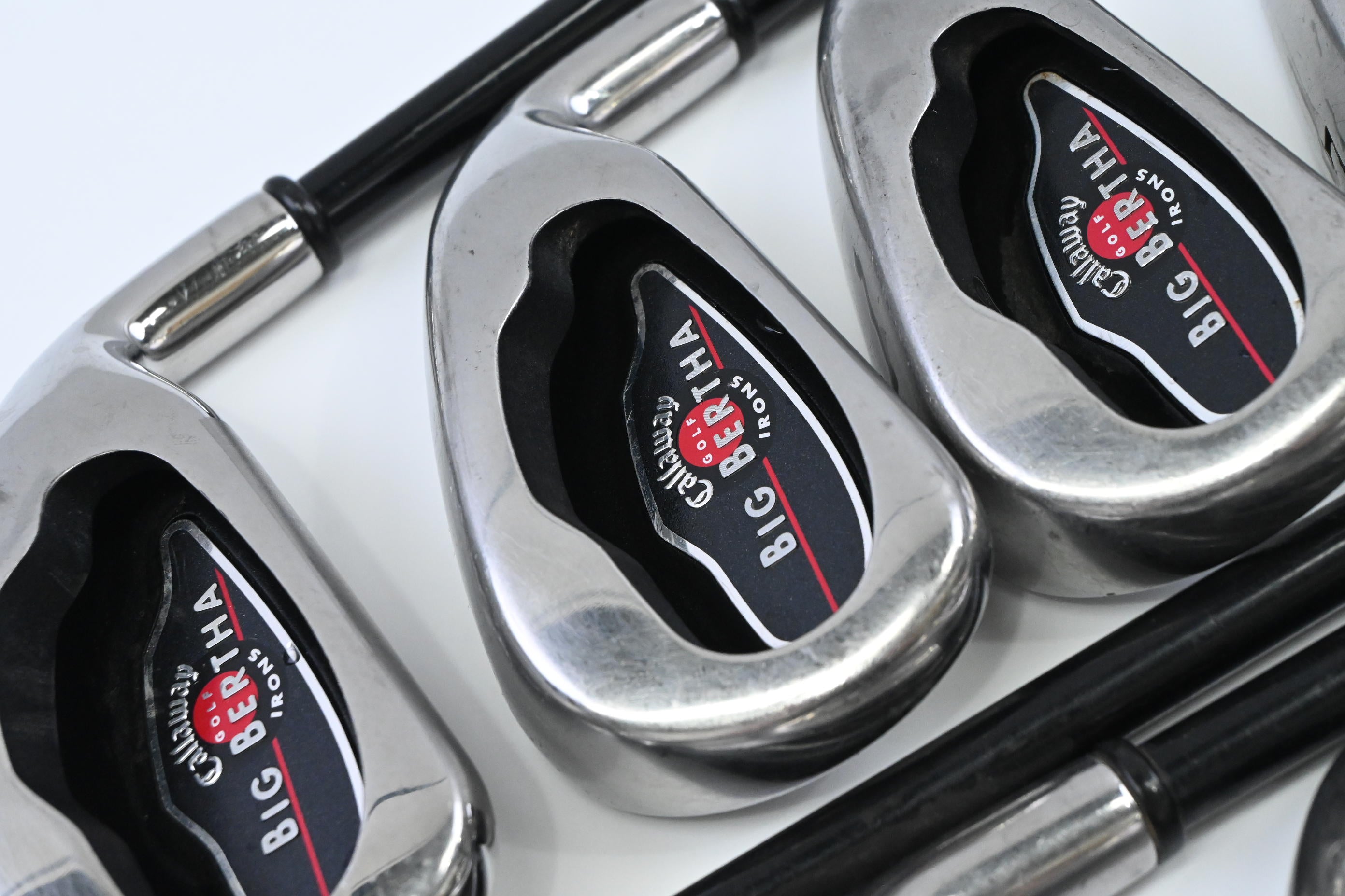 Callaway Big Bertha 2004 Irons / 4-PW+SW / Regular Flex Callaway RCH 75 Shafts