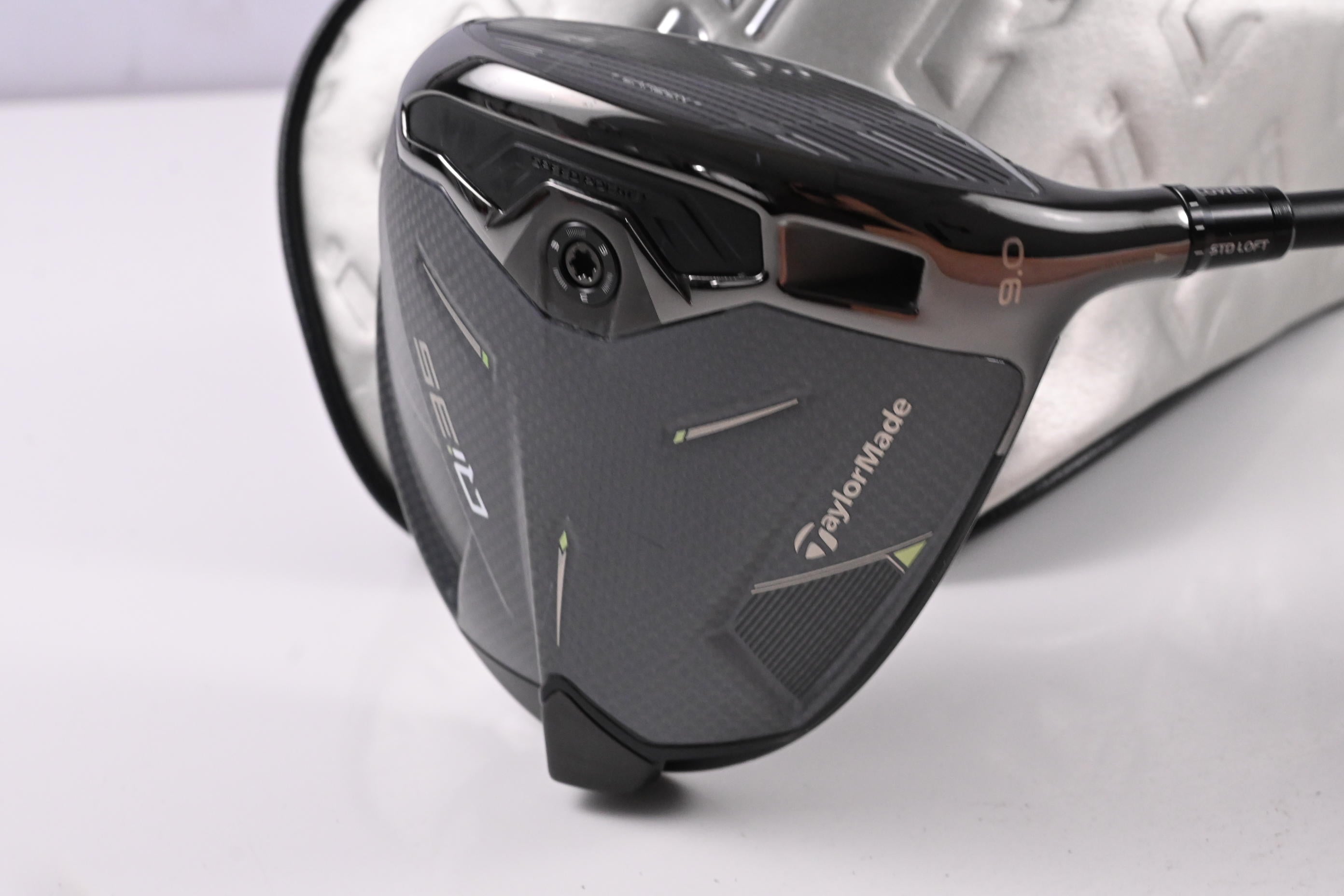 Taylormade Qi35 Driver / 9 Degree / Stiff Flex Ventus Blue 5 Shaft