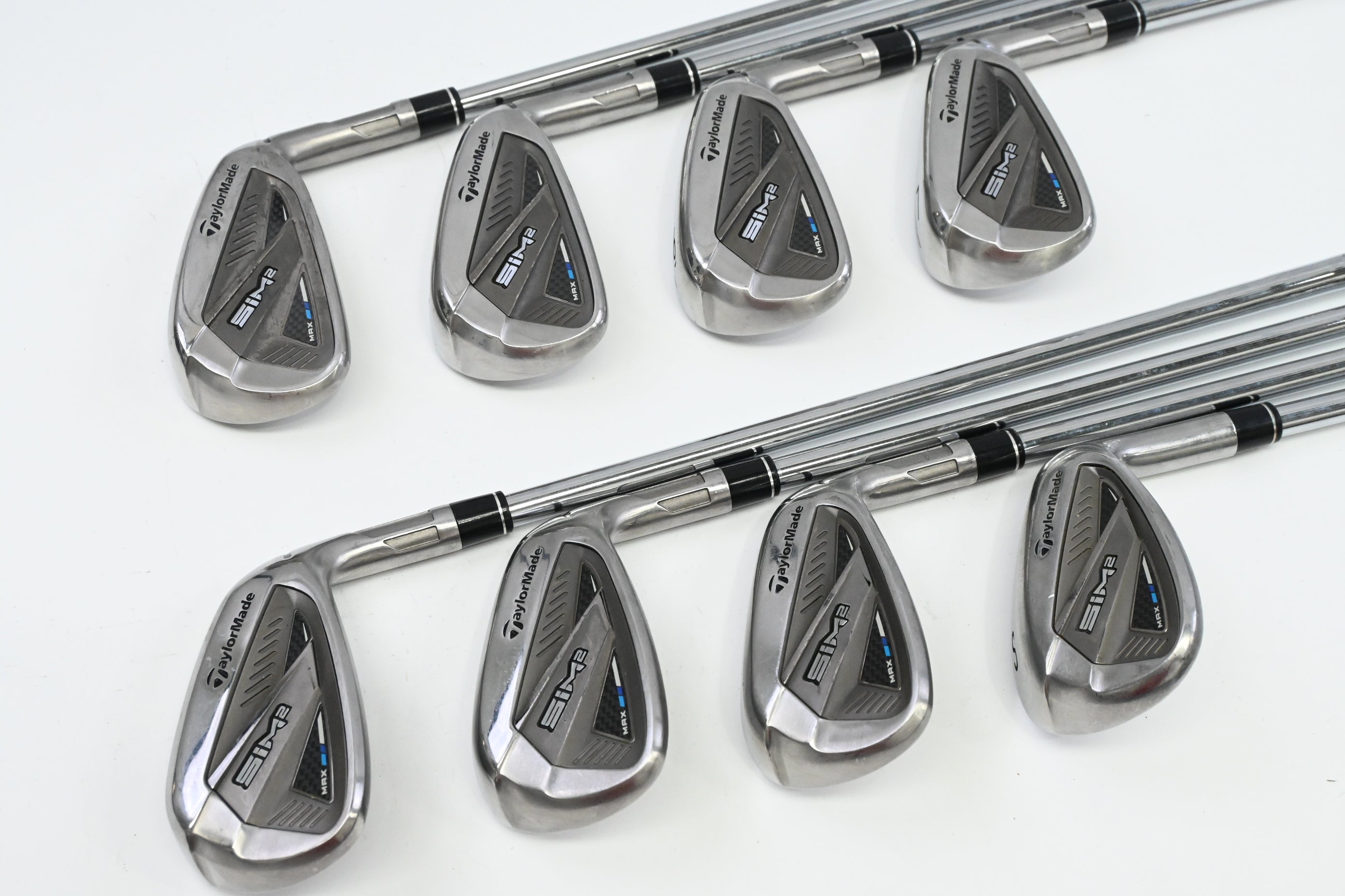 Taylormade SIM2 Max Irons / 4-PW+SW / Regular Flex KBS Max MT 85 Shafts
