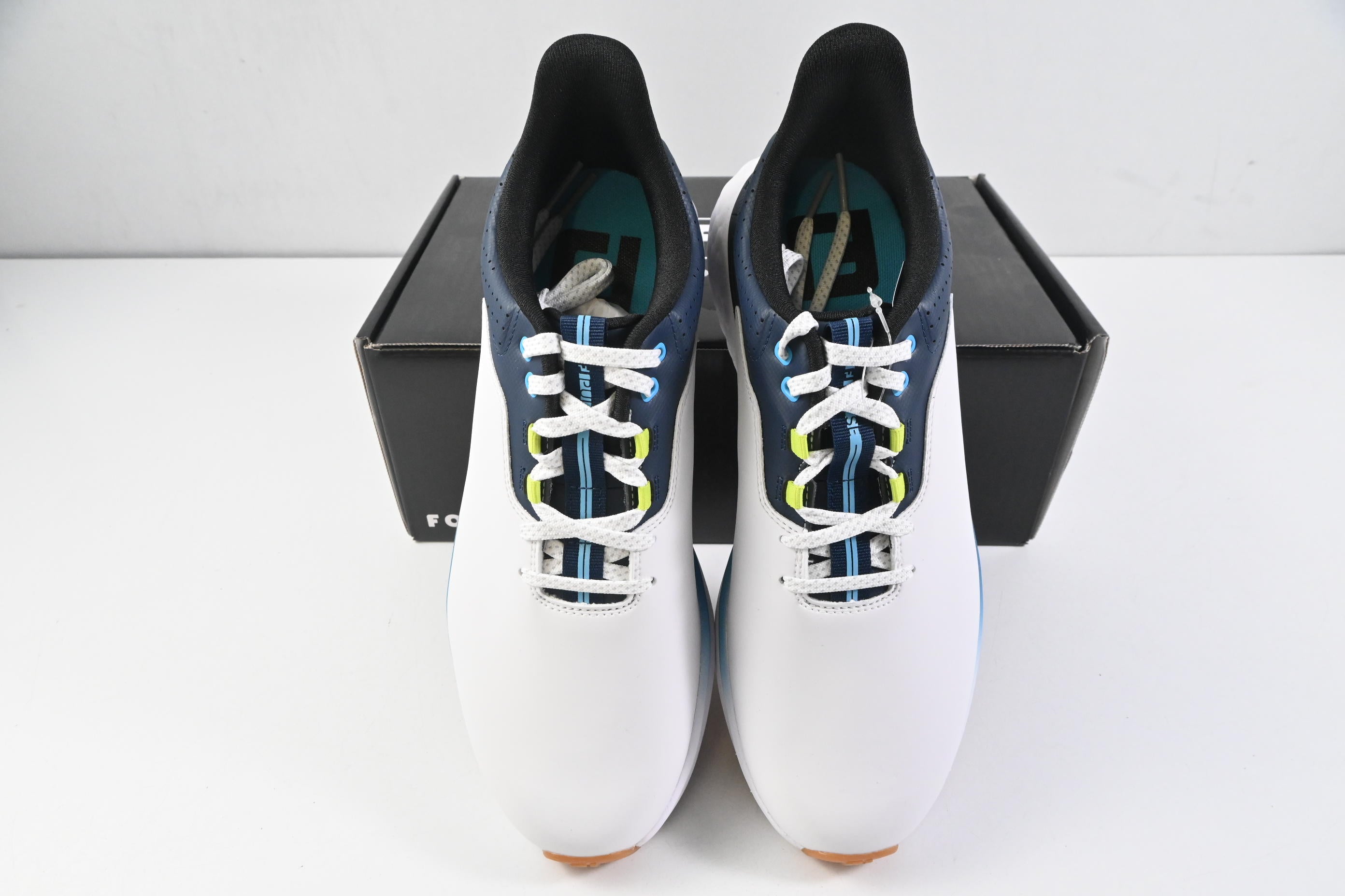 FootJoy Pulse Golf Shoes / Size UK 8.5 / White, Gum & Navy