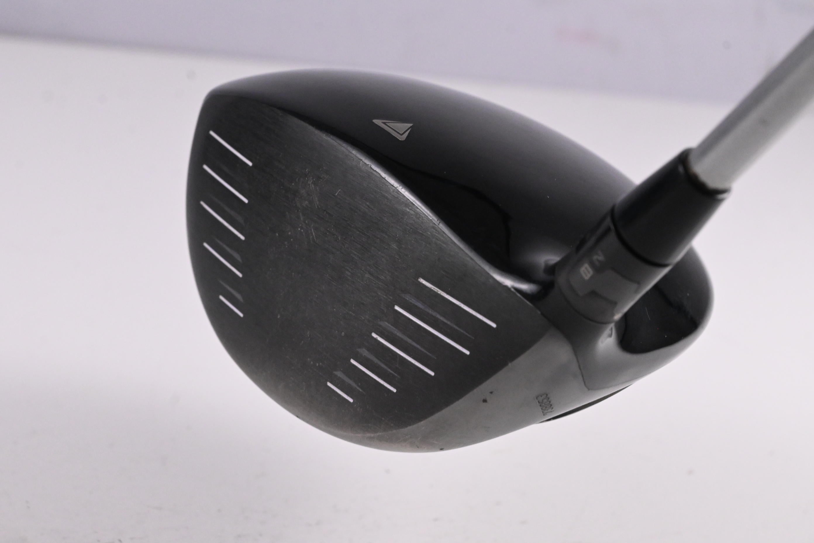 Titleist 915 D2 Driver / 10.5 Degree / Regular Flex Diamana S+ Blue 60 Shaft