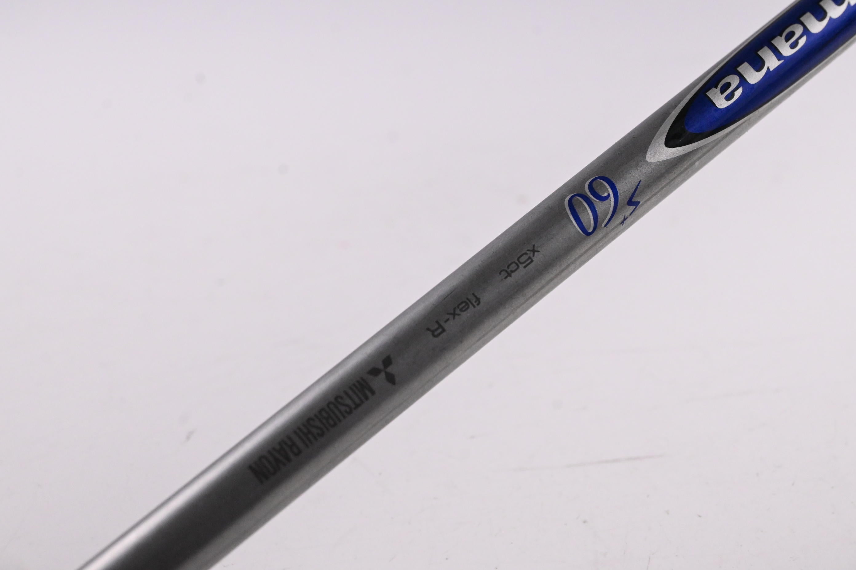 Titleist 915 D2 Driver / 10.5 Degree / Regular Flex Diamana S+ Blue 60 Shaft