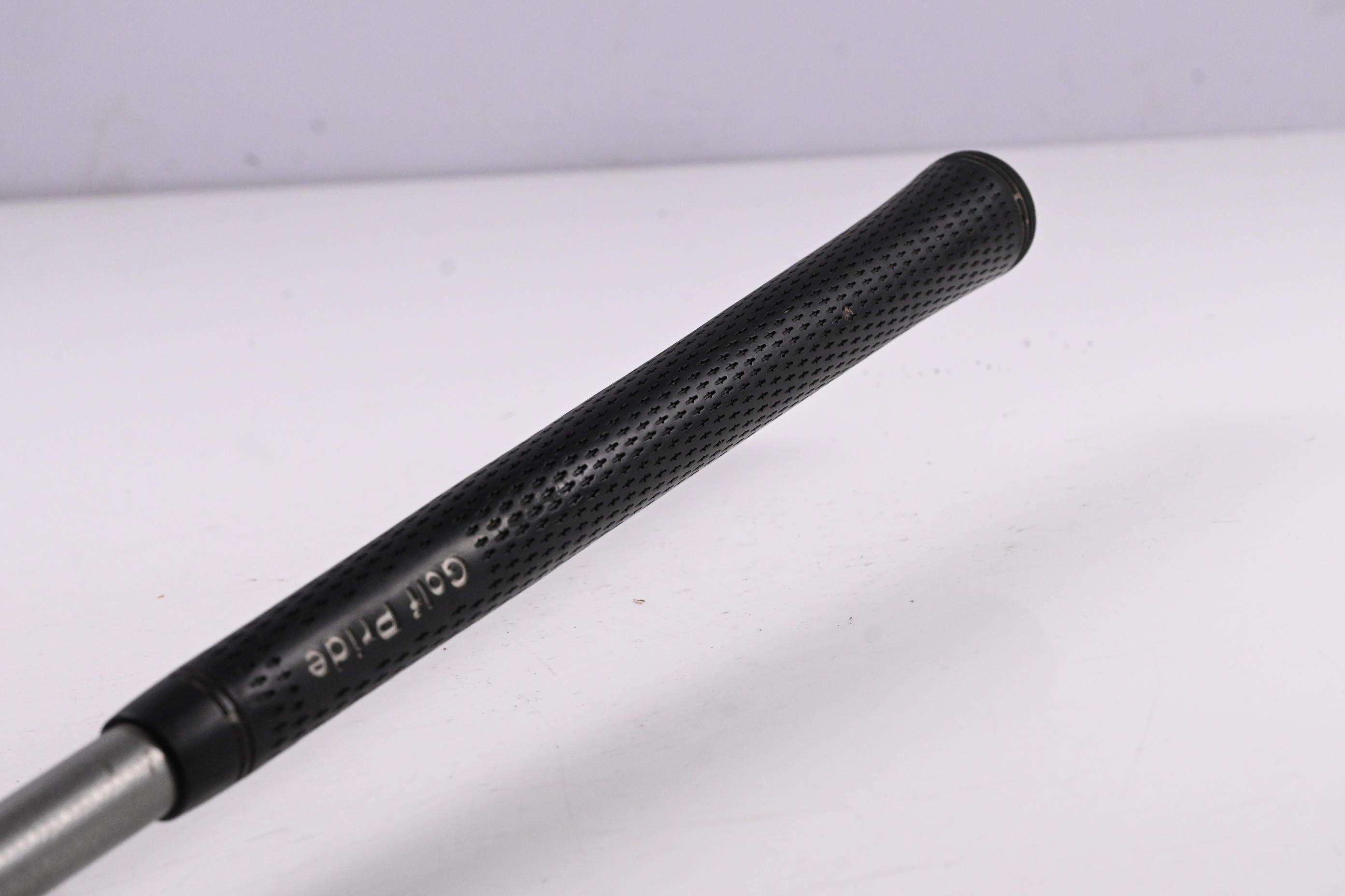 Titleist 915 D2 Driver / 10.5 Degree / Regular Flex Diamana S+ Blue 60 Shaft
