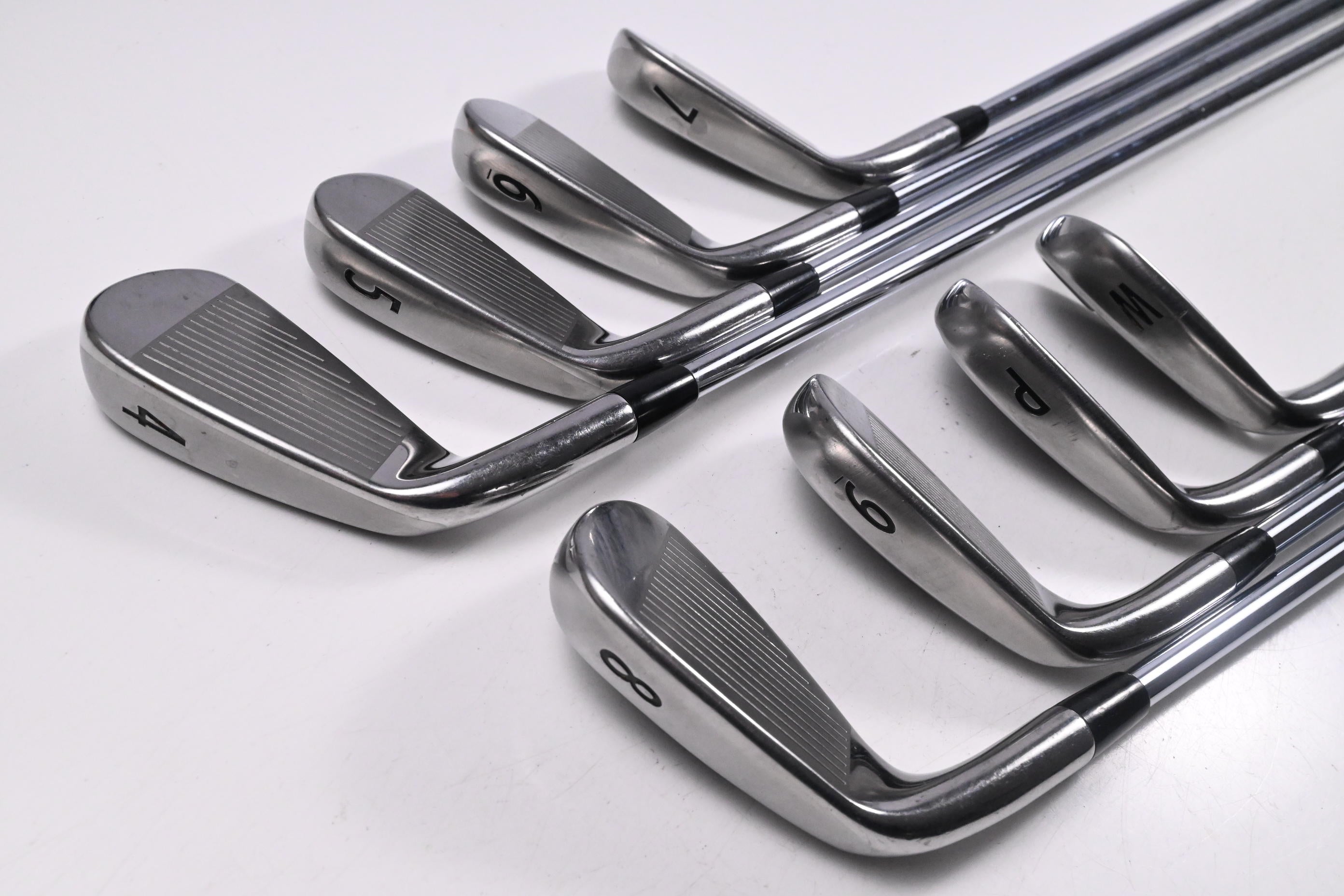 Titleist 712 AP1 Irons / 4-PW+GW / Regular Flex Dynalite Gold XP R300 Shafts