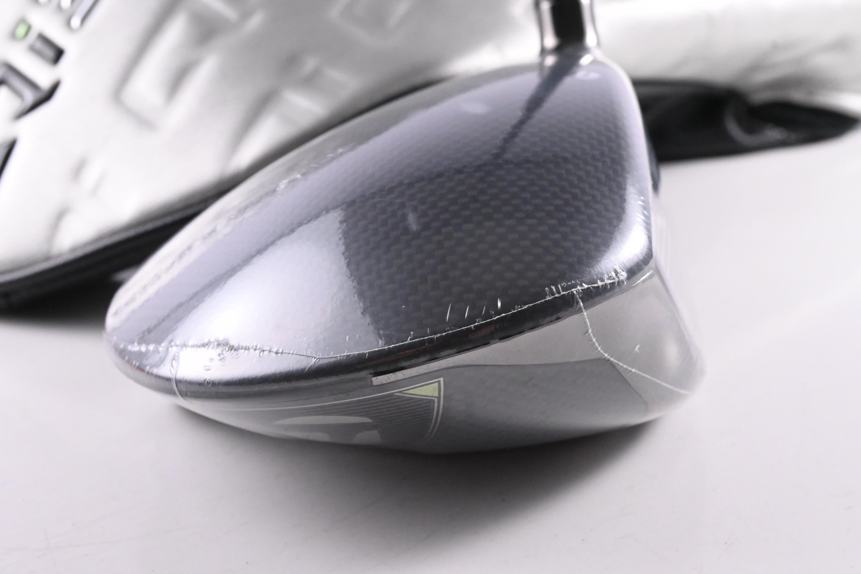 Taylormade Qi35 LS Driver / 9 Degree / Stiff Flex Kai'li Dark Waves Blue CB 60