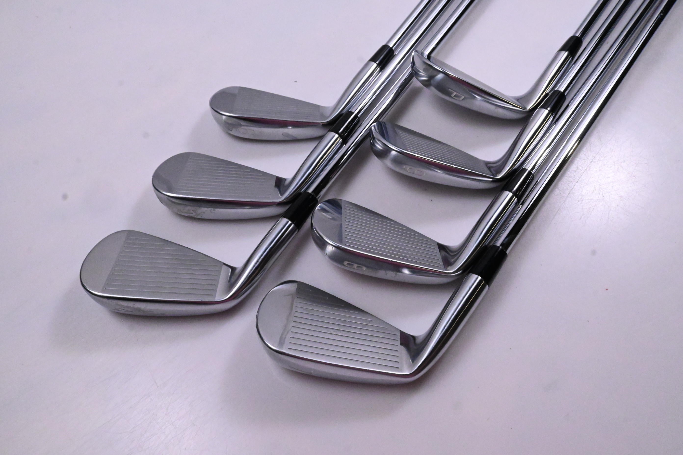 Mizuno M-13 Irons / 4-PW / Stiff Flex Project X Red 110 Shafts