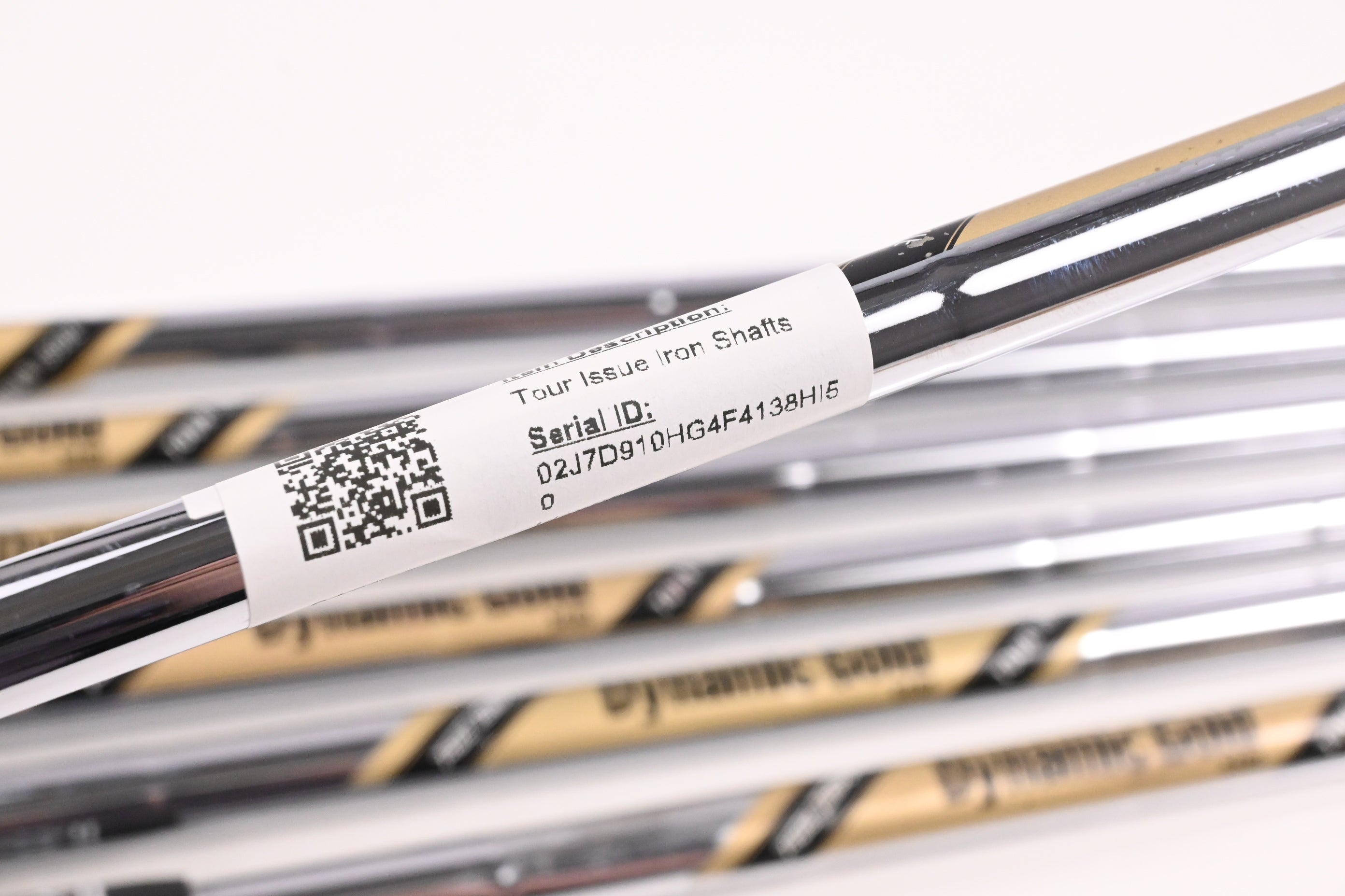 Dynamic Gold S400 Iron Shafts / Stiff Flex / Set of 7 / .355" Taper Tip