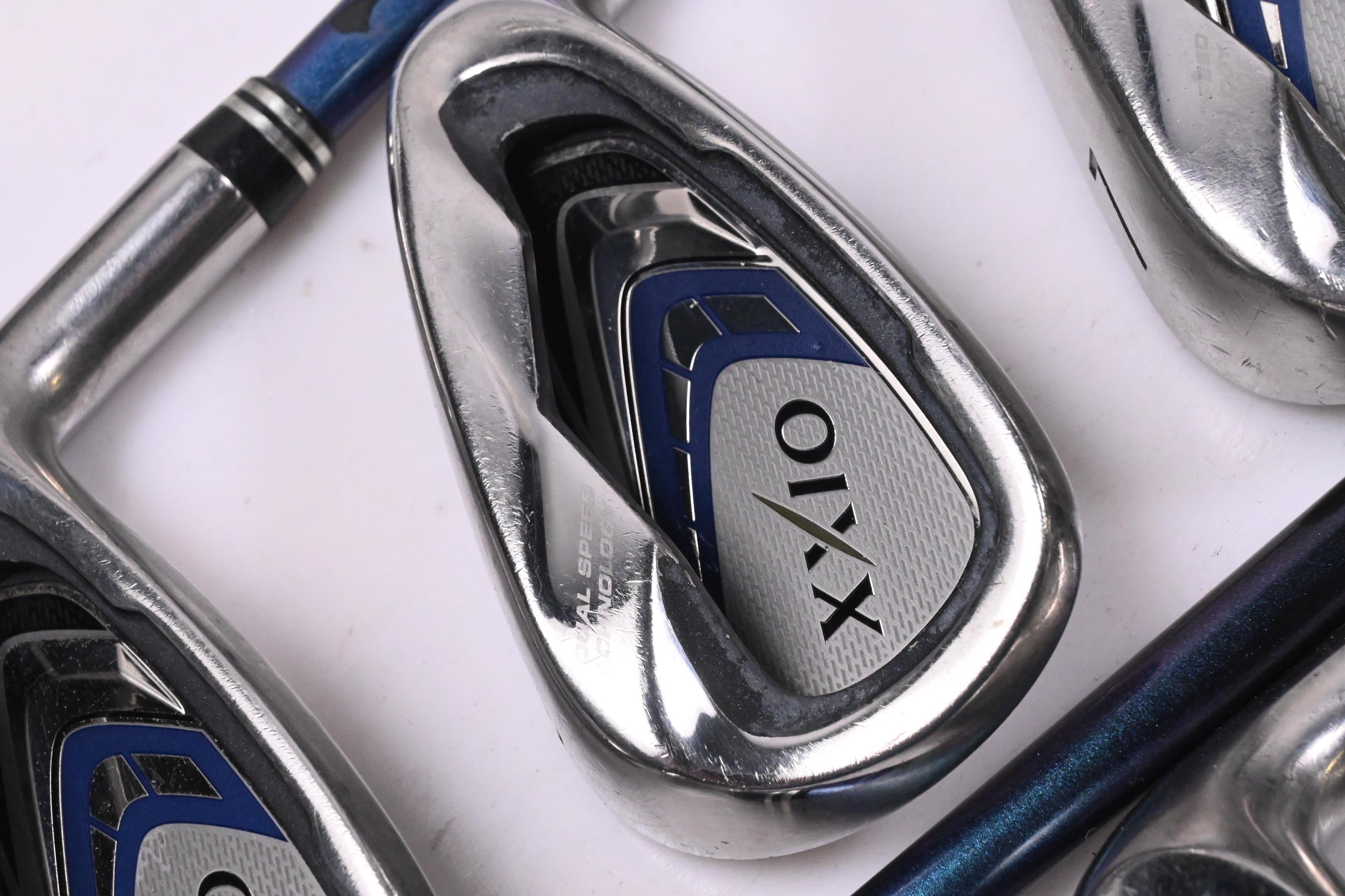 XXIO 9 Irons / 5-PW+AW+SW / Regular Flex XXIO MP 900 DST 54 Shafts
