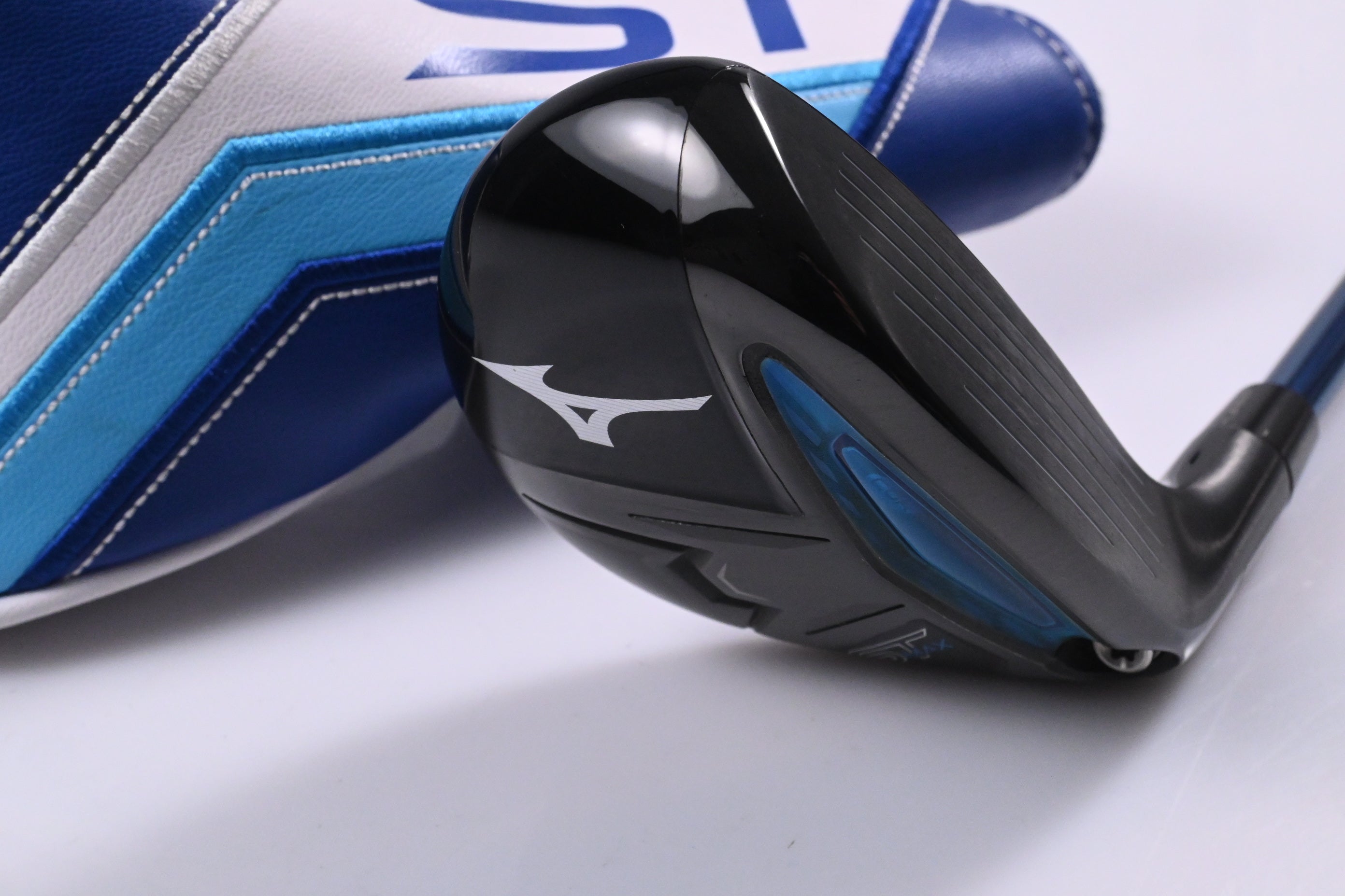 Mizuno ST-Max 230 #3 Hybrid / 19 Degree / Regular Flex UST Mamiya LINQ Blue 75