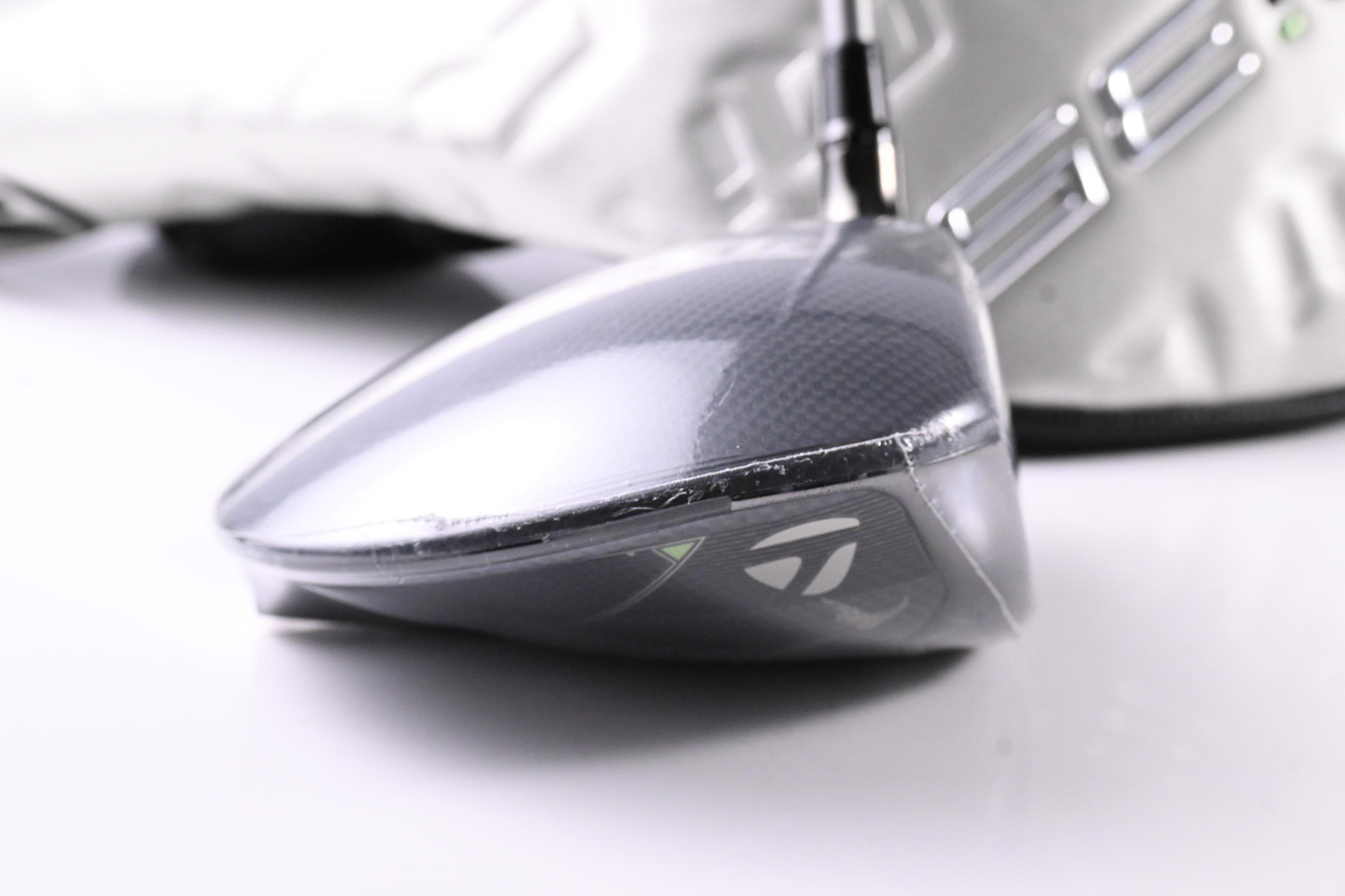 Taylormade Qi35 Driver / 9 Degree / Regular Flex Air Speeder 50 Shaft
