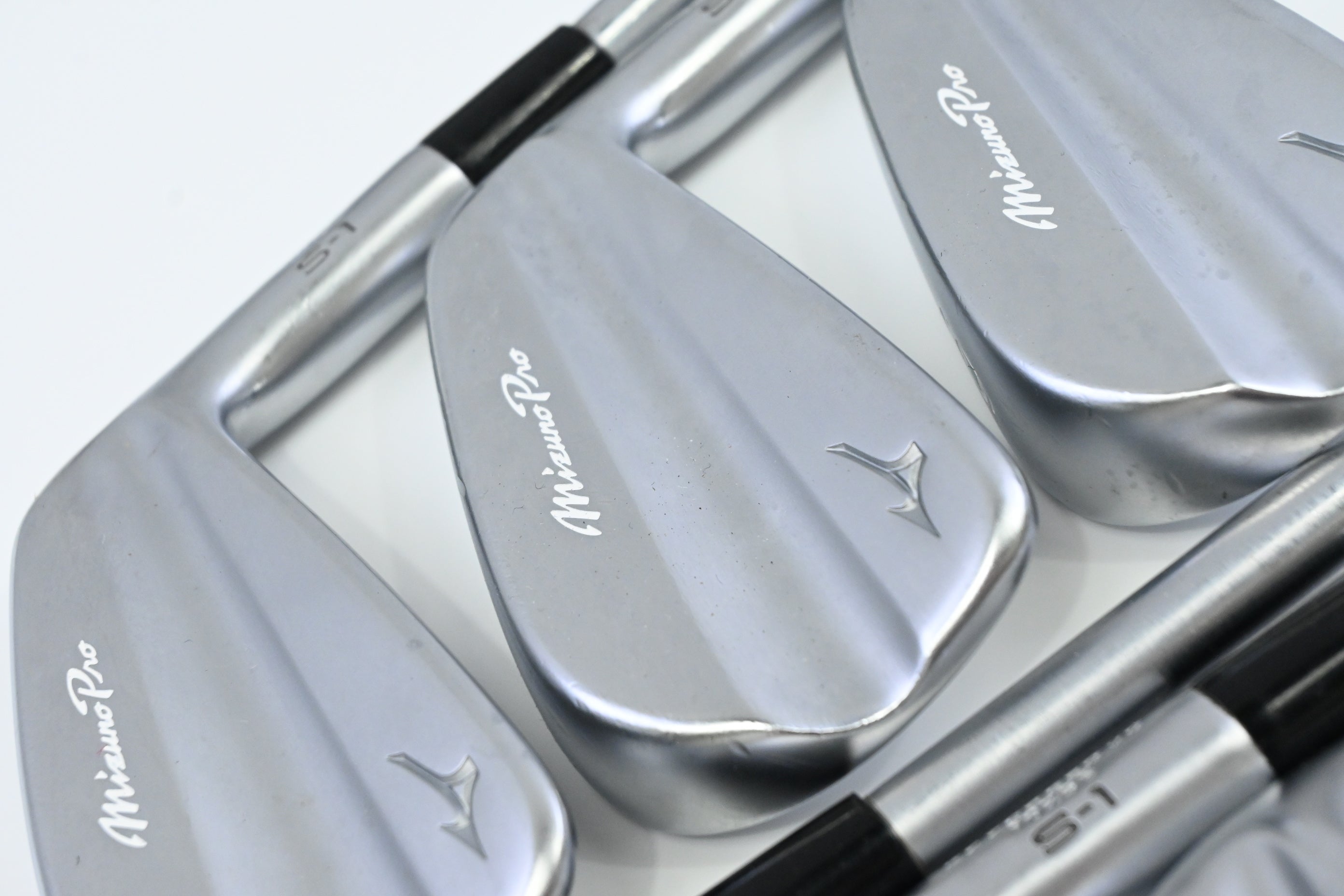 Mizuno Pro S-1 Irons / 4-PW / Stiff Flex Project X LS 120 Shafts