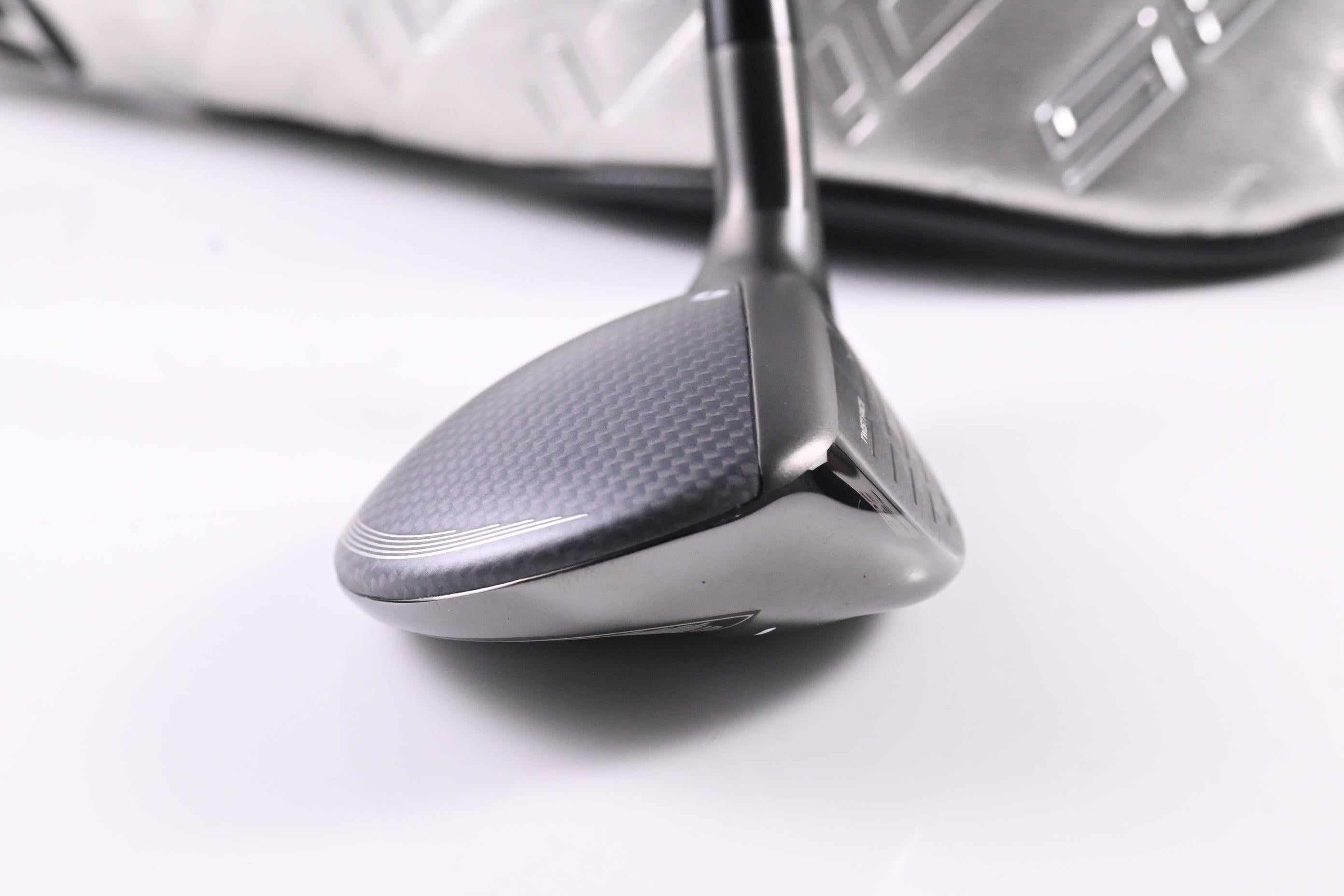 Taylormade Qi35 Max Lite #6 Hybrid / 31 Degree / Regular Flex Vanquish 5 Shaft