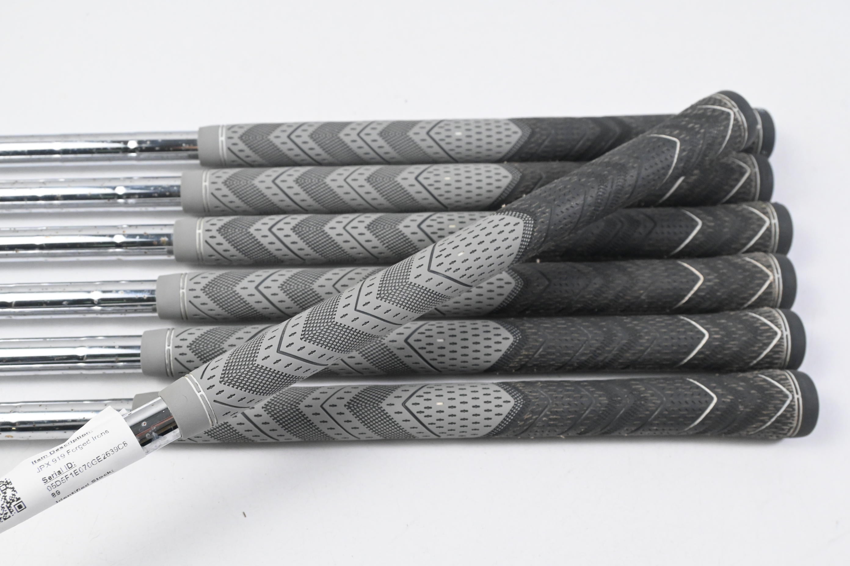 Mizuno JPX 919 Forged Irons / 4-PW / Stiff Flex Dynamic Gold 105 S300 Shafts