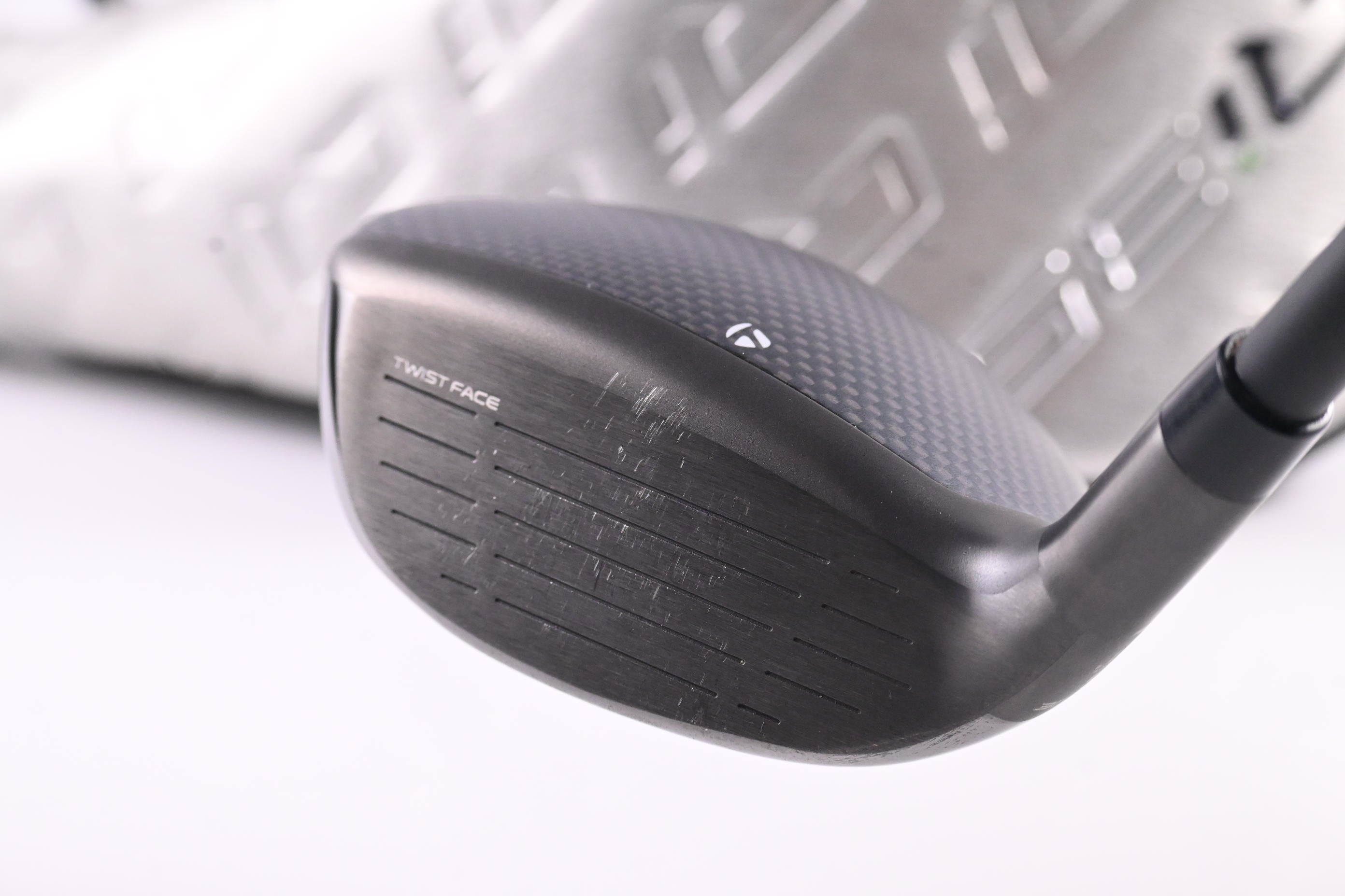 Taylormade Qi35 Max Lite #6 Hybrid / 31 Degree / Regular Flex Vanquish 5 Shaft