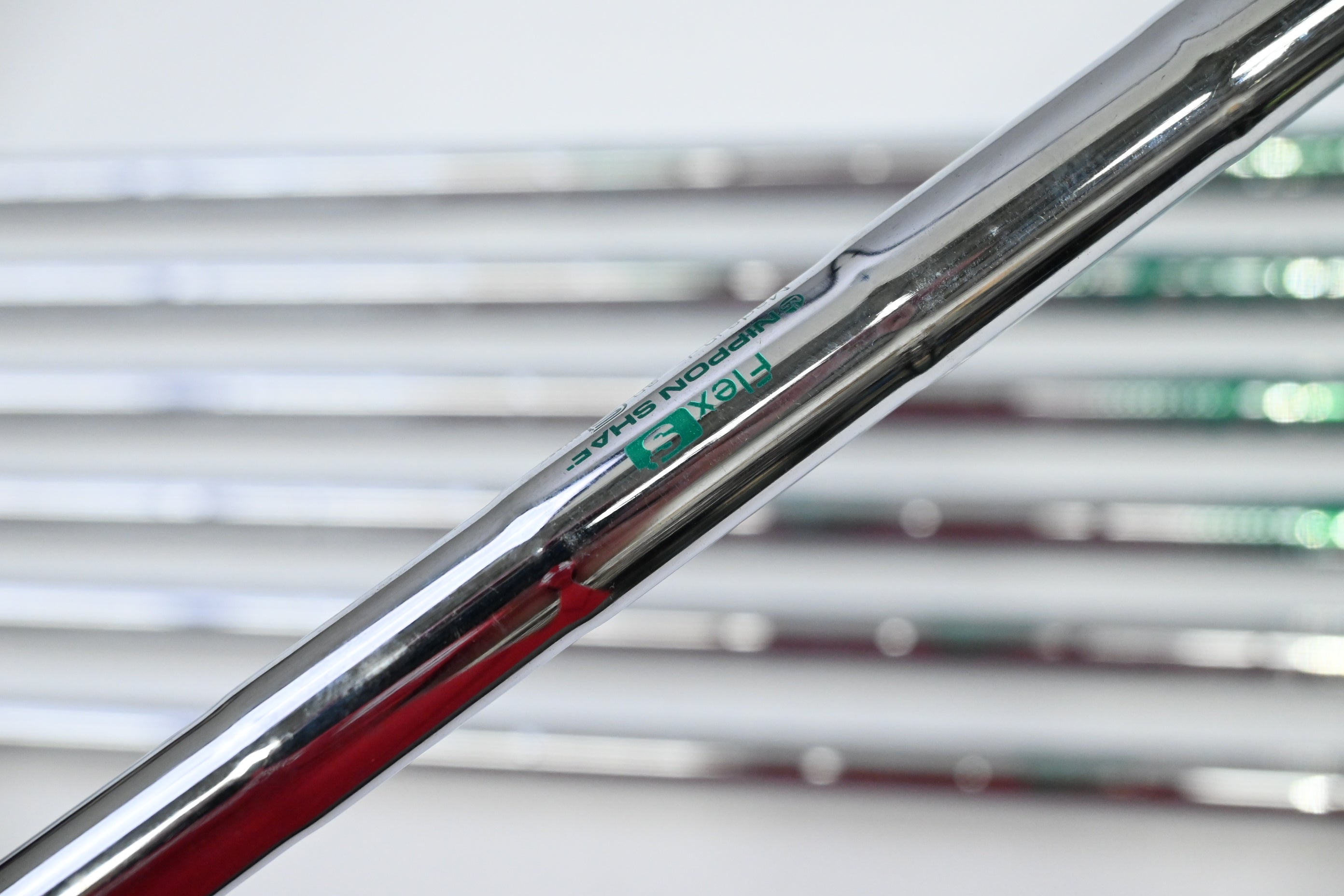 Taylormade SIM2 Max Irons / 4-PW / Stiff Flex NS Pro 950GH Neo Shafts