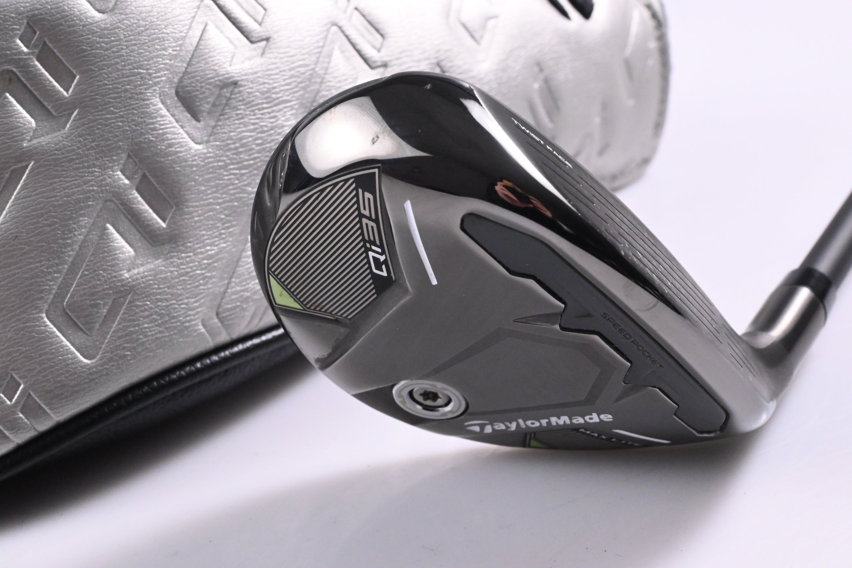 Taylormade Qi35 Max Lite #5 Hybrid / 27 Degree / Senior Flex Vanquish 5 Shaft
