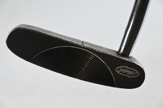 Yes! C-Groove Marilyn Putter / 34 Inch