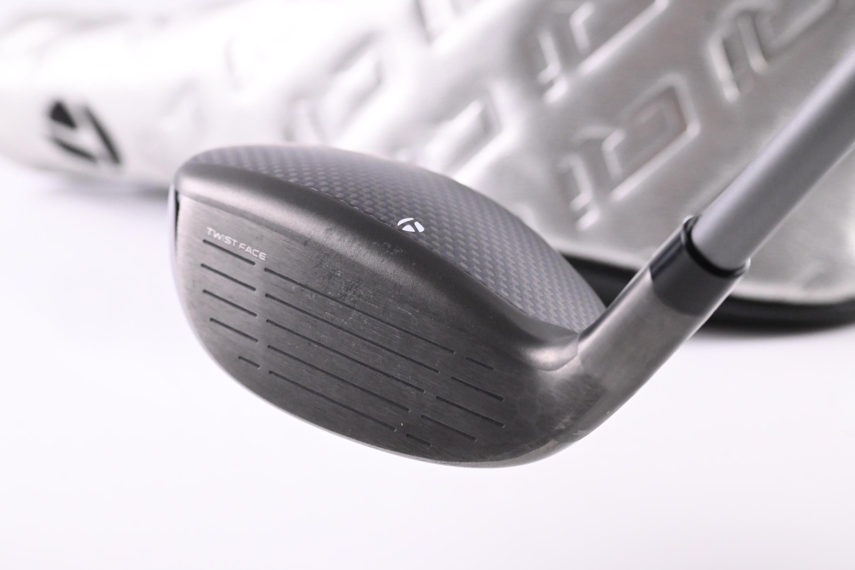 Taylormade Qi35 Max #4 Hybrid / 23 Degree / Regular Flex Fujikura Air Speeder 50