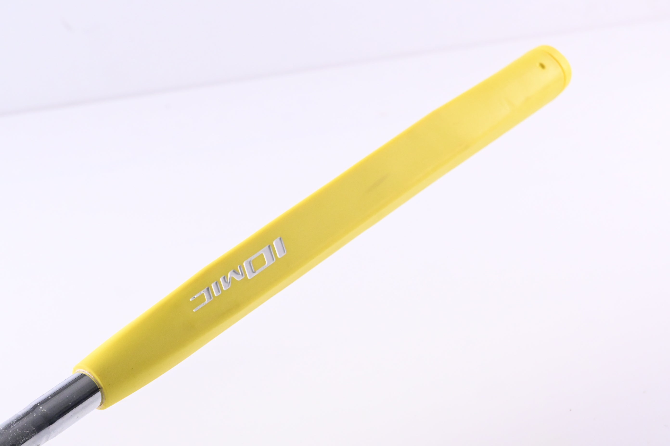 Yes! C-Groove Bella-12 Putter / 34 Inch