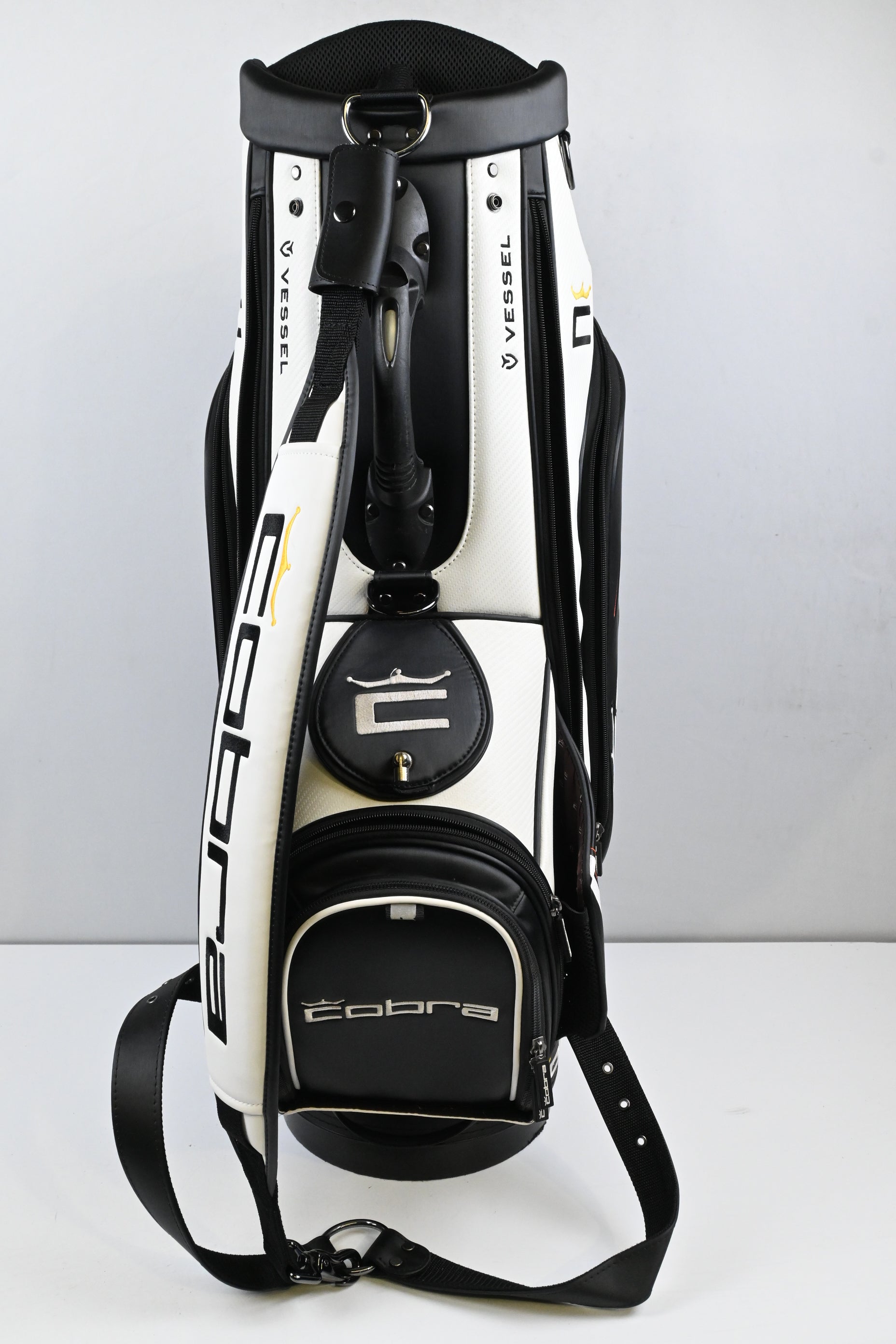 Cobra x Vessel Staff 2022 Tour Bag / 6-Way Divider / Black, White