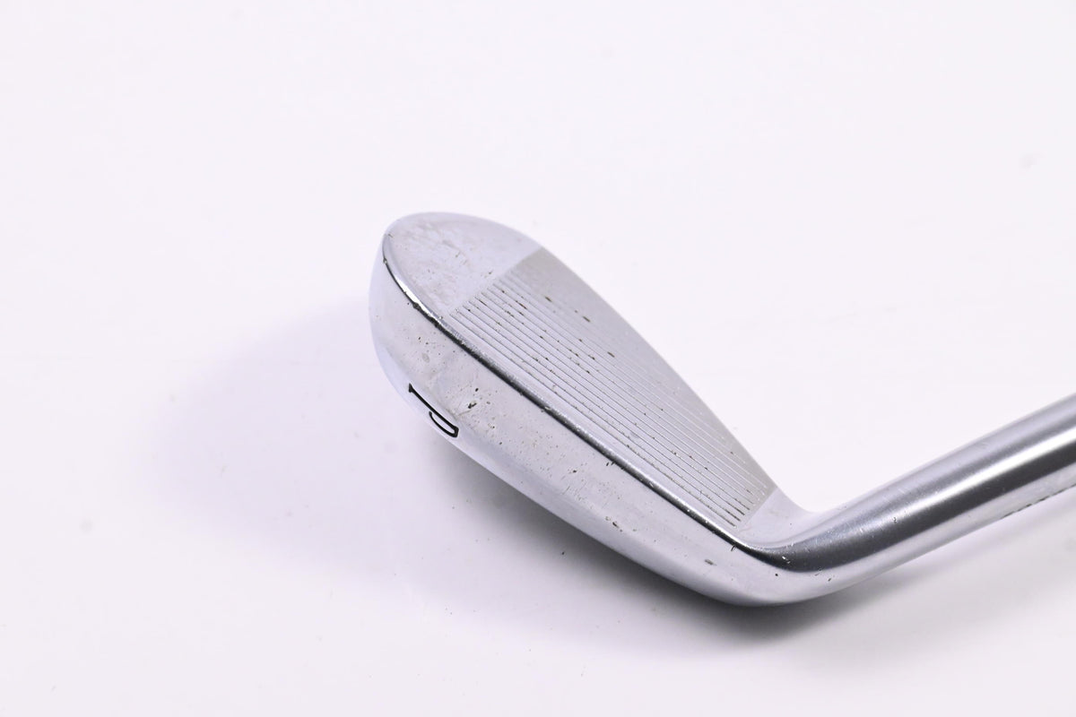 Srixon Z-585 Pitching Wedge / 44 Degree / Regular Flex NS Pro Modus 3 Tour 105