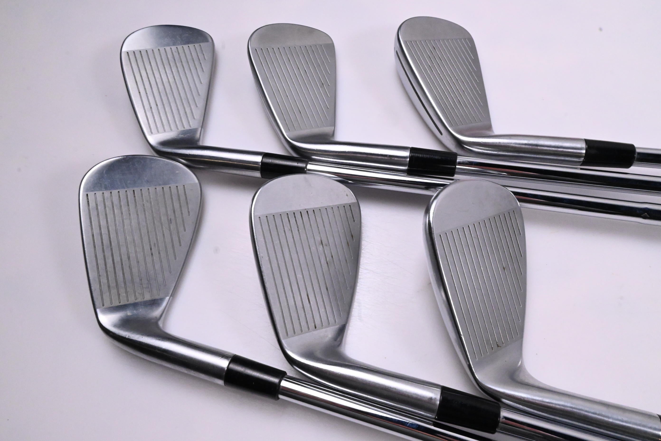 Taylormade P790 2025 Irons / 5-PW / Stiff Flex Dynamic Gold Mid 115 S300