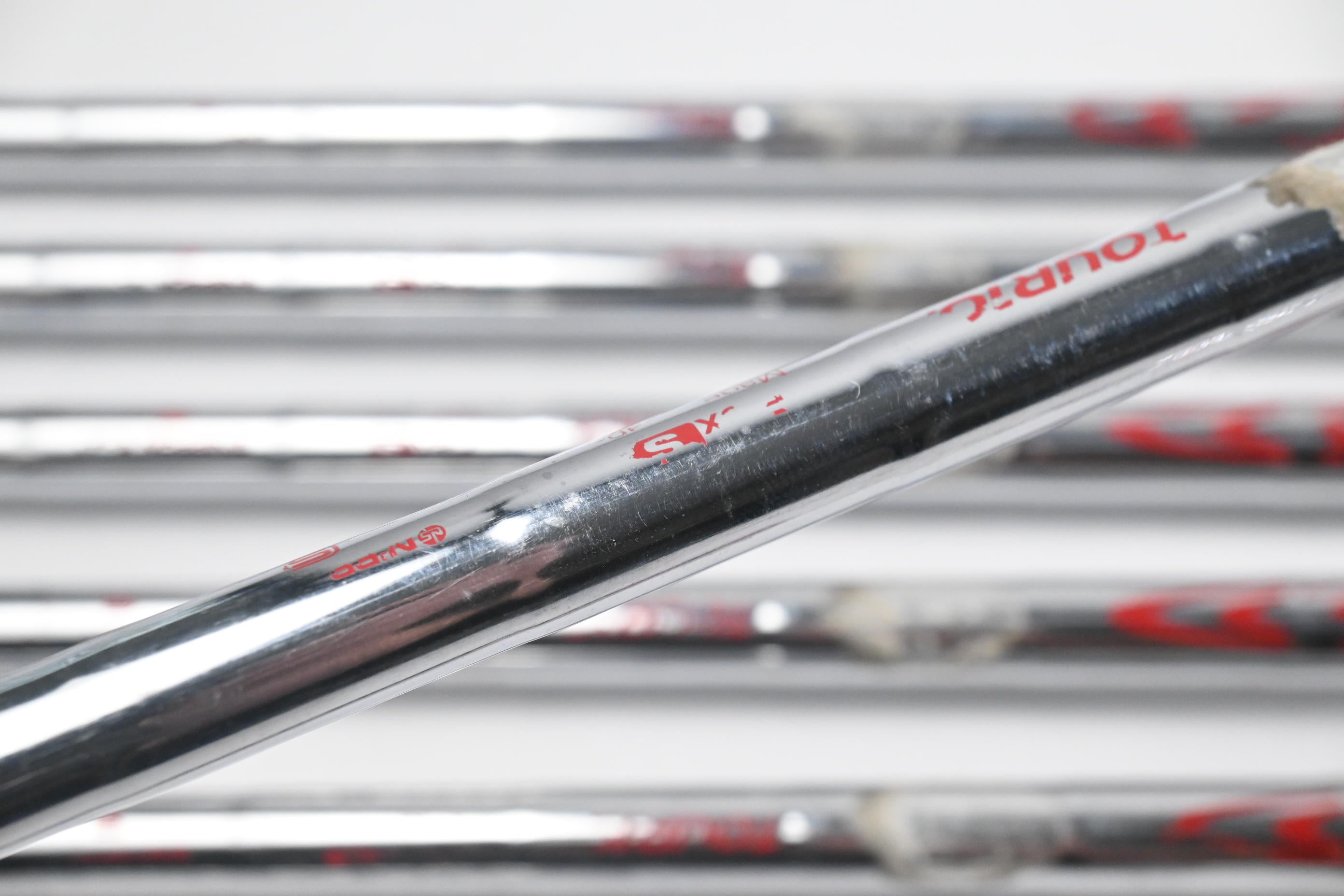 Honma TR20 P Irons / 5-PW+GW / Stiff Flex N.S.Pro Modus3 Shafts