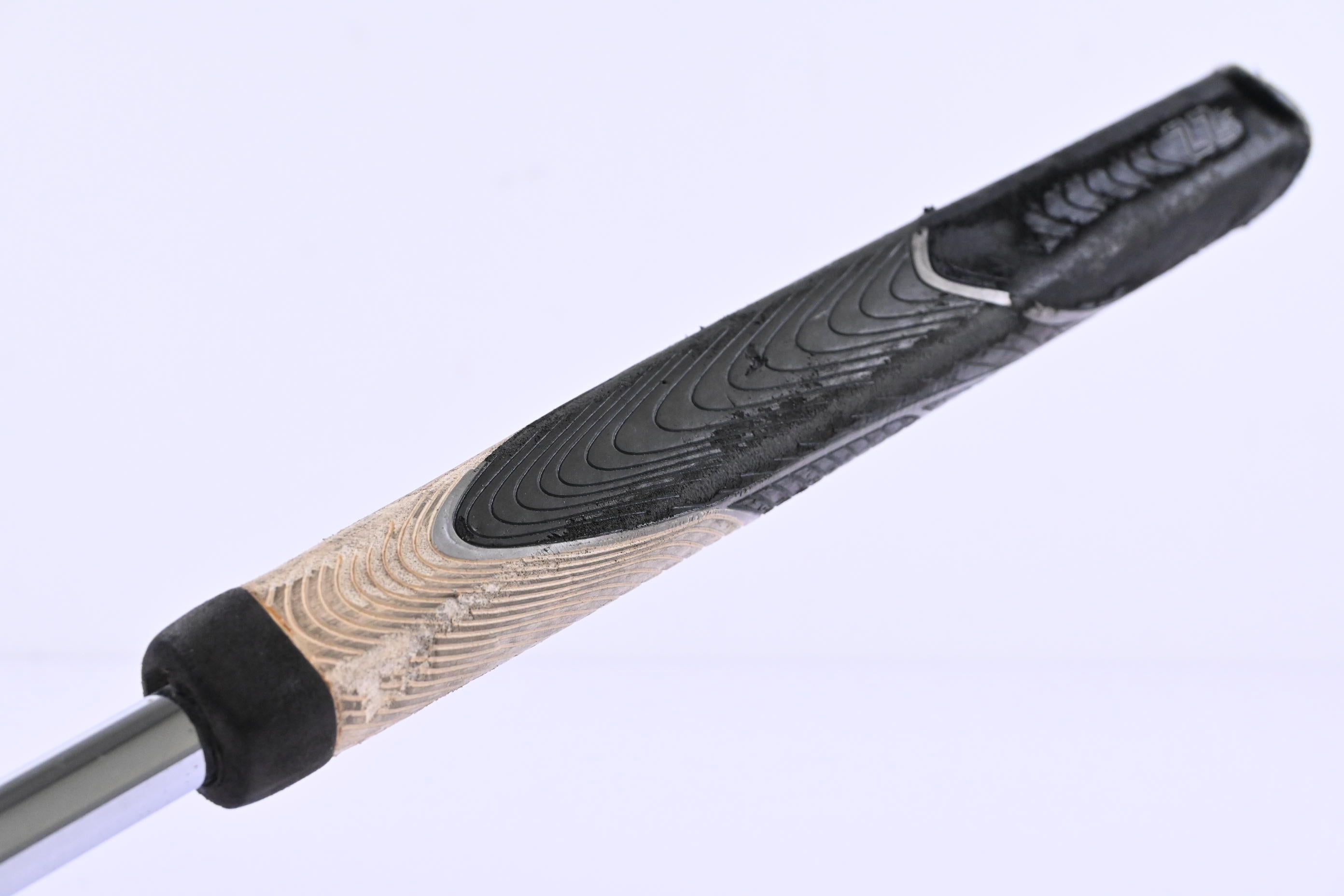 Odyssey White Hot XG Sabertooth Putter / 34 Inch